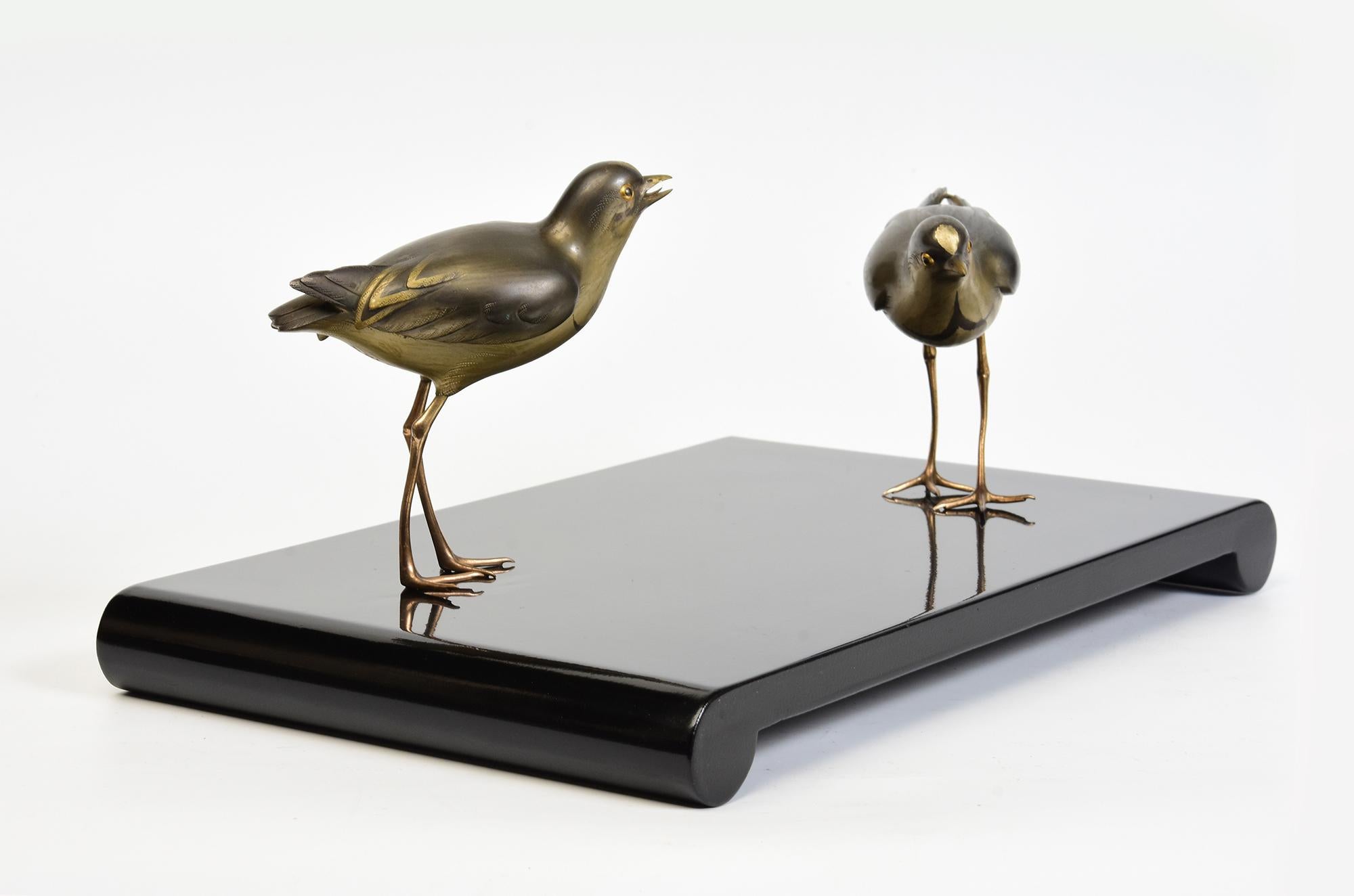 20th Century Early 20th C., Showa, A Pair of Japanese Bronze Standing Birds with Artist Sign For Sale