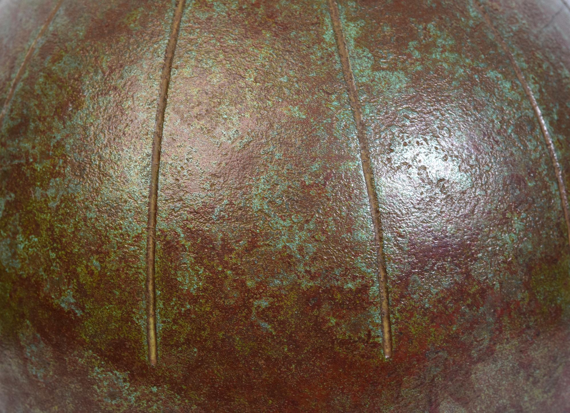 Anfang 20. Jh., Showa, Große japanische Bronzevase in Kürbisform mit Künstlersignatur (Japanisch) im Angebot