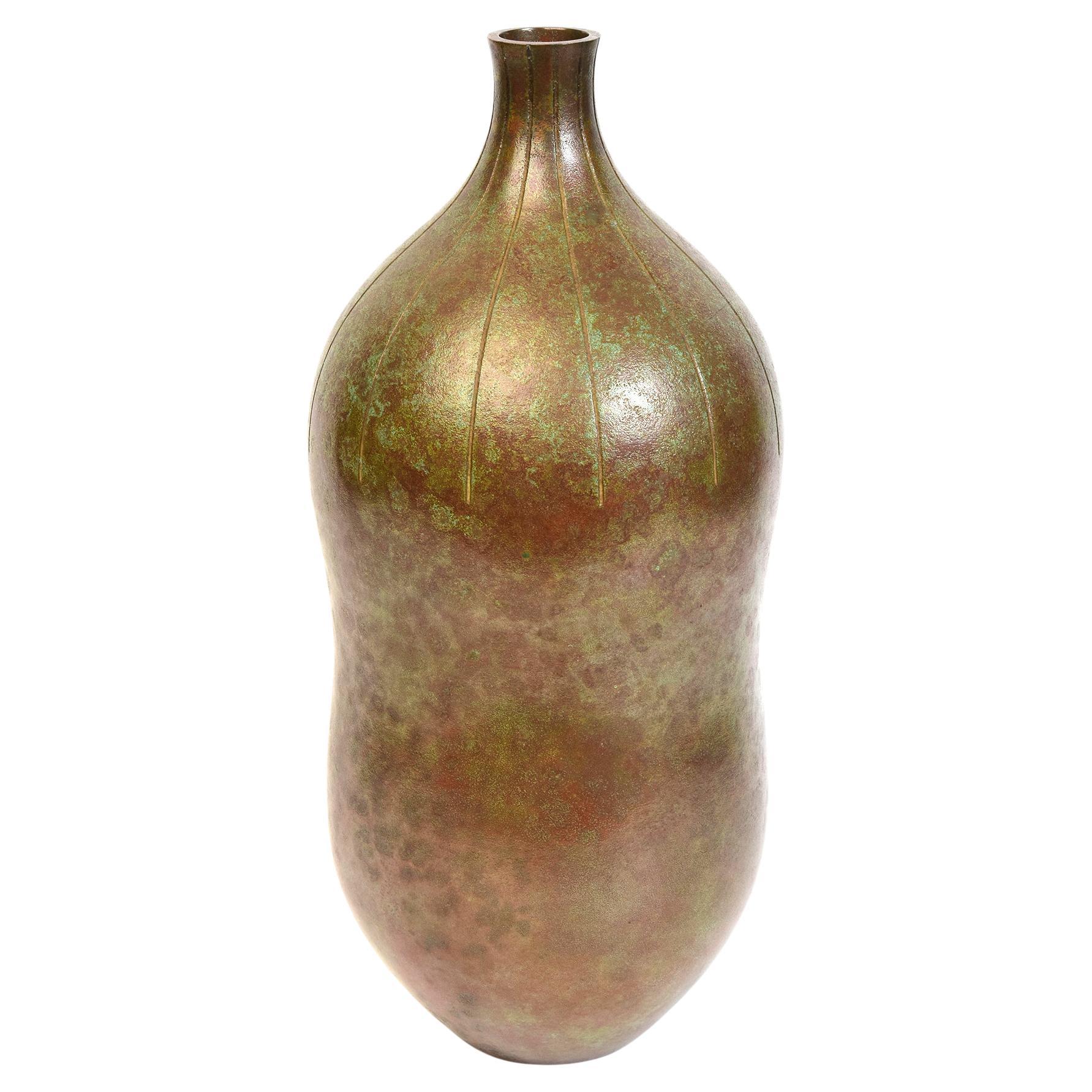 Early 20th C., Showa, Large Japanese Bronze Vase in Gourd Shape with Artist Sign For Sale