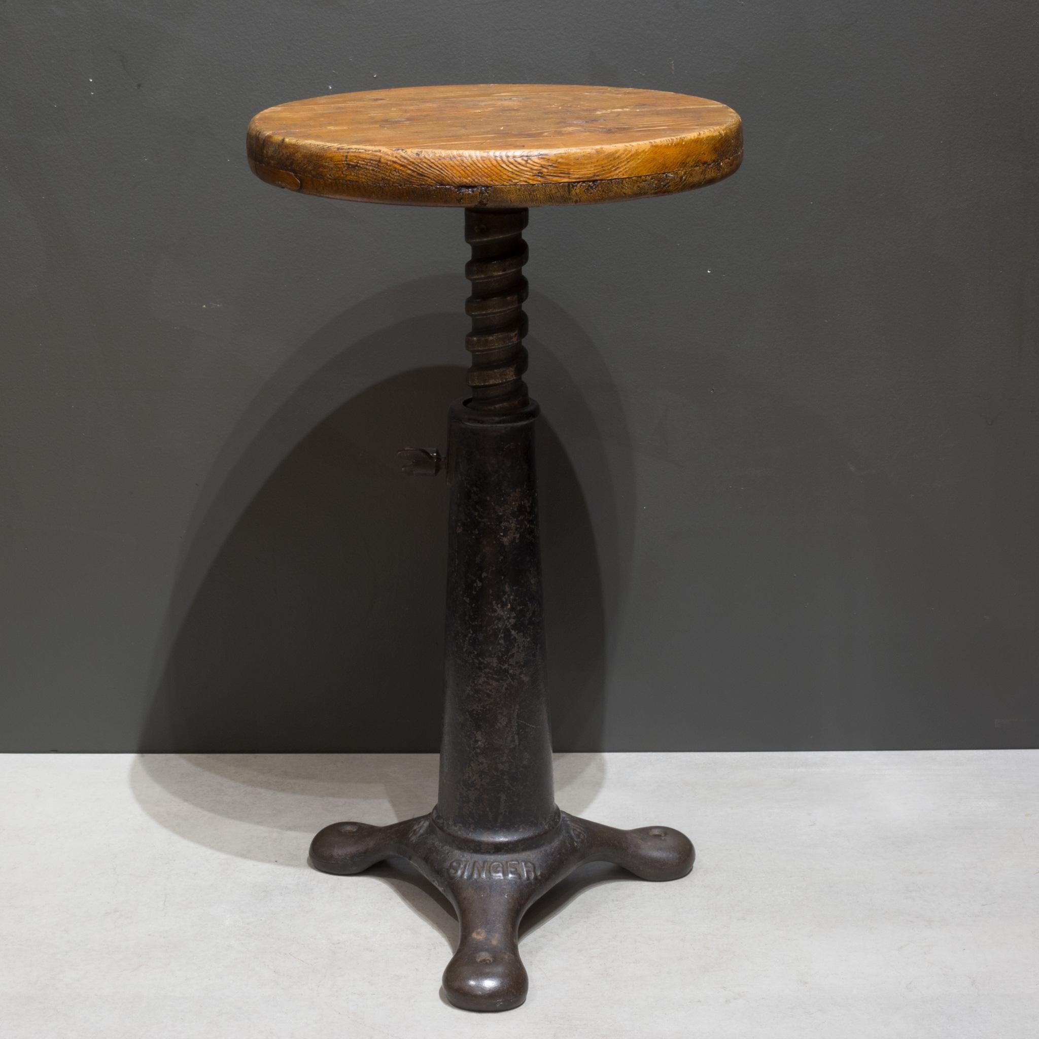 Early 20th C. Singer Sewing Machine Stool C.1930 In Good Condition In San Francisco, CA