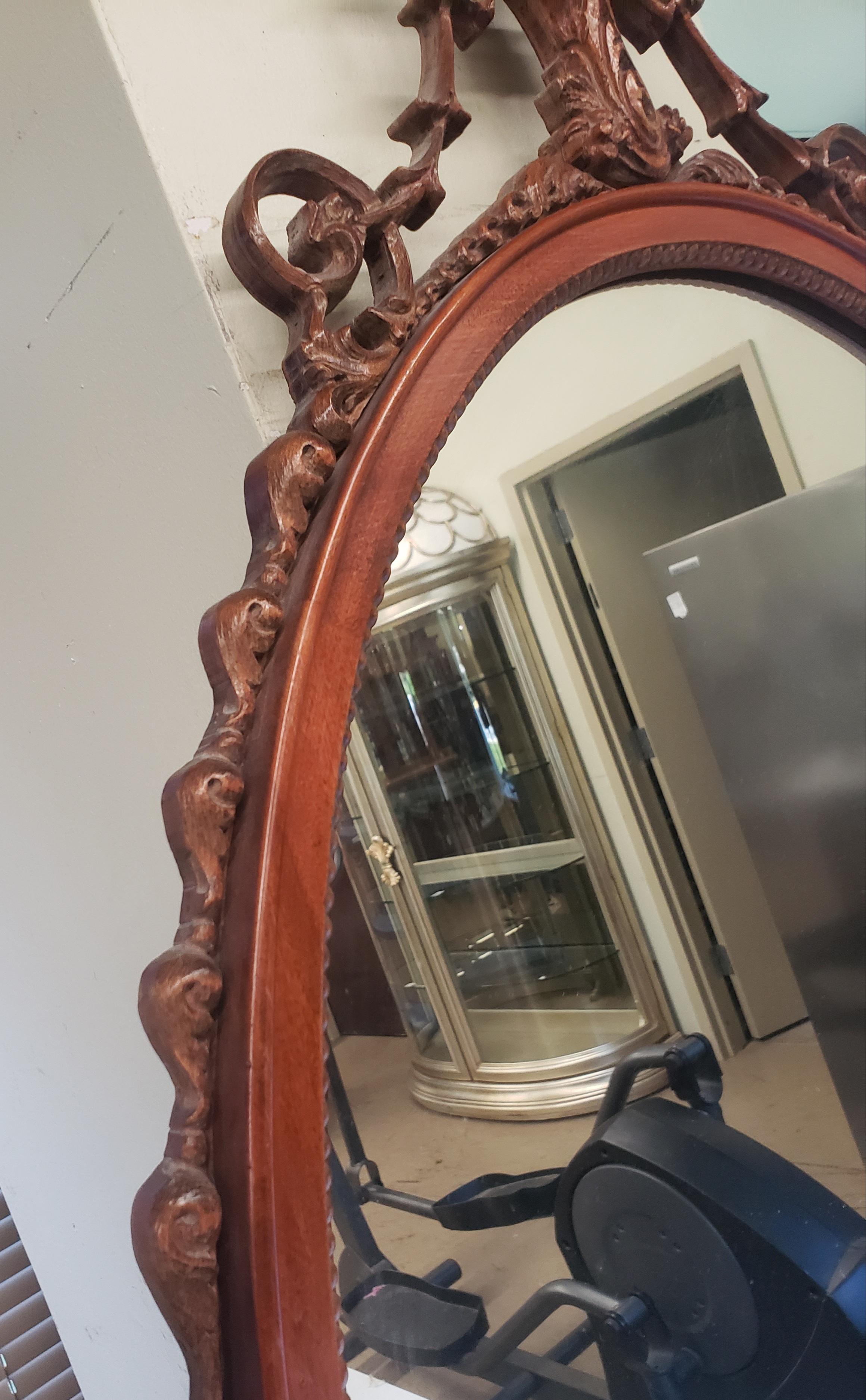 Early 20th C. Solid Carved Mahogany George III Style Oval Mirror  In Good Condition For Sale In Germantown, MD