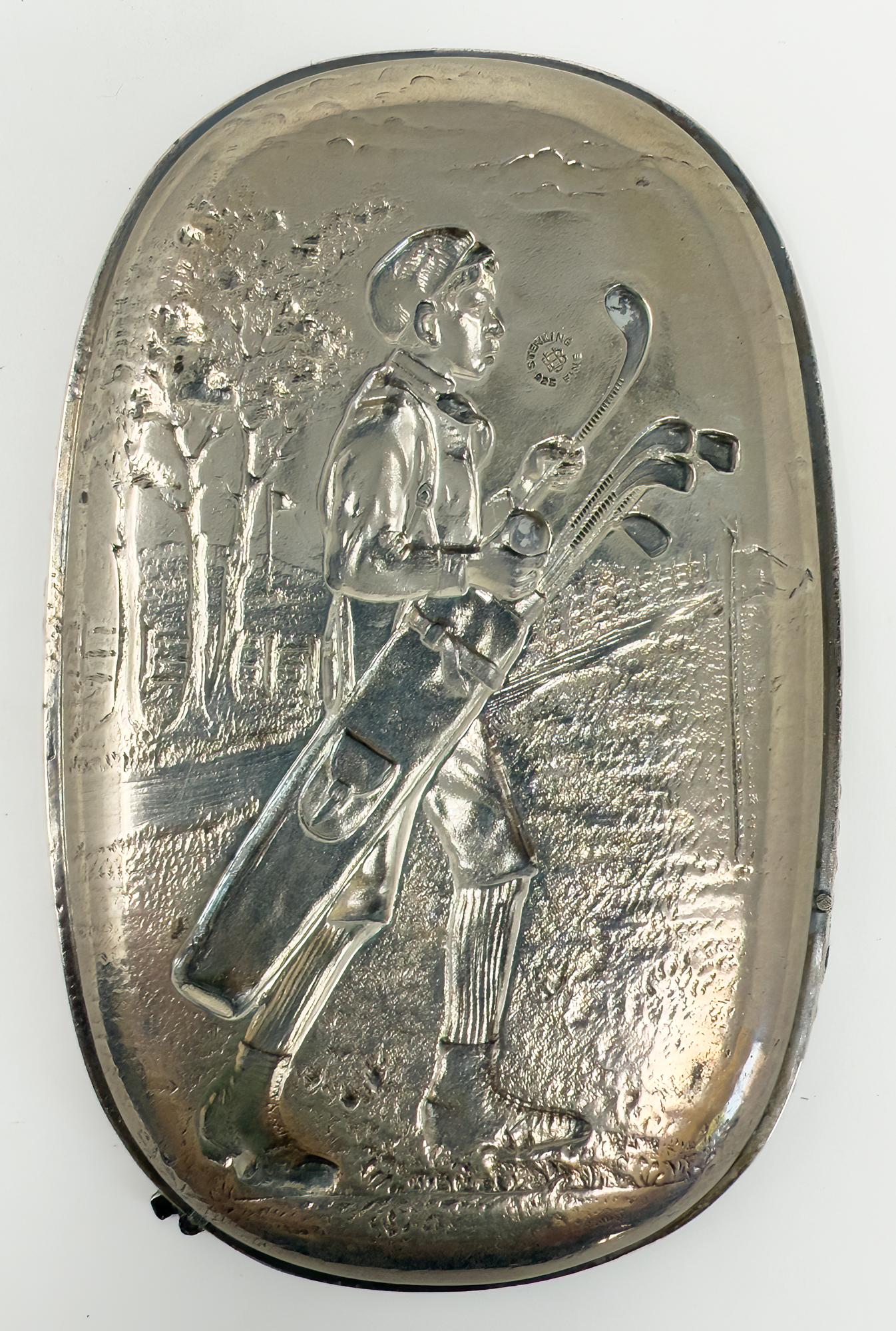 Classico americano Posacenere per sigari a tema golf in argento Sterling dei primi anni del XX secolo di Unger Bros. New Jersey in vendita
