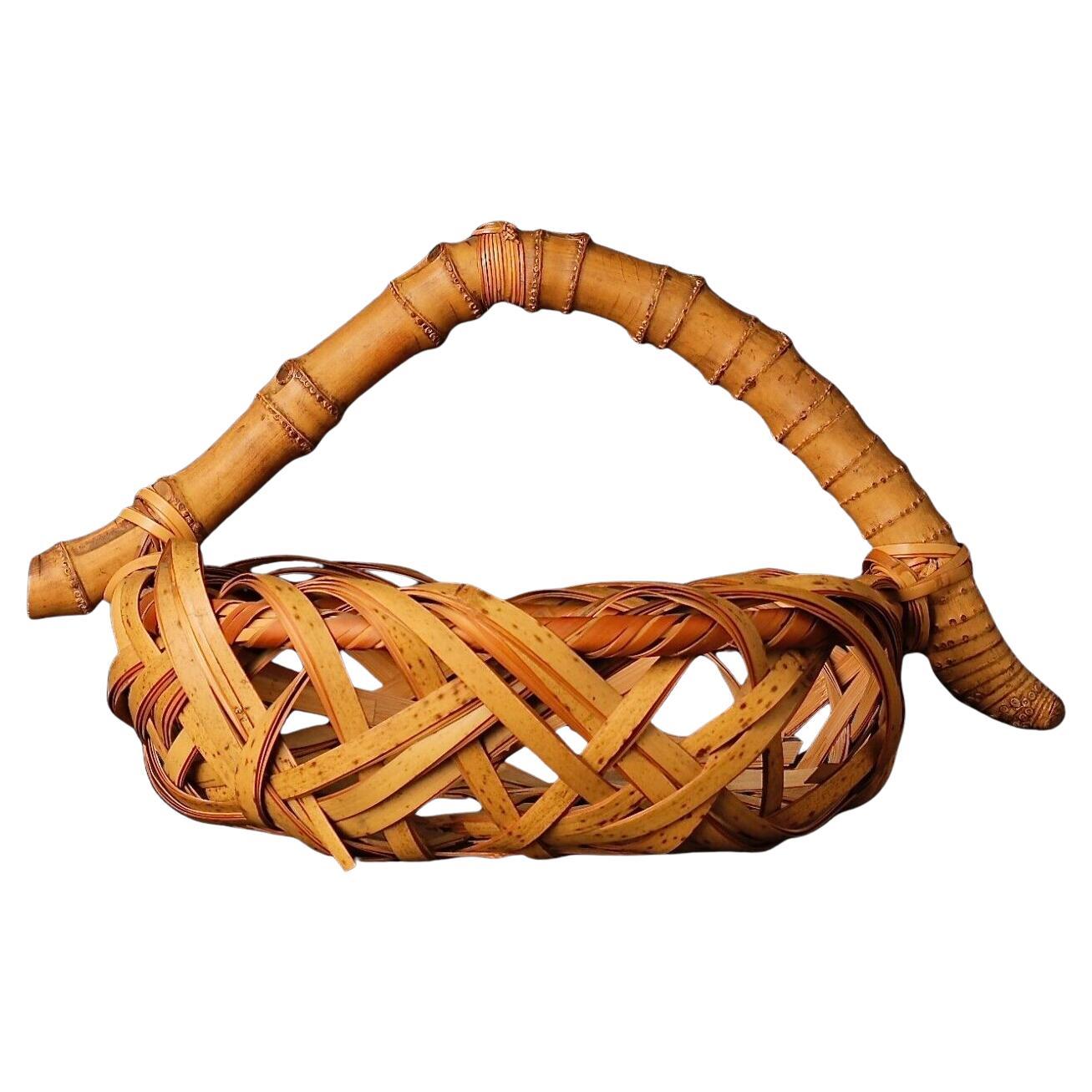 Early 20th c. Stunning signed Bamboo Basket by Kosuge Kogetsu