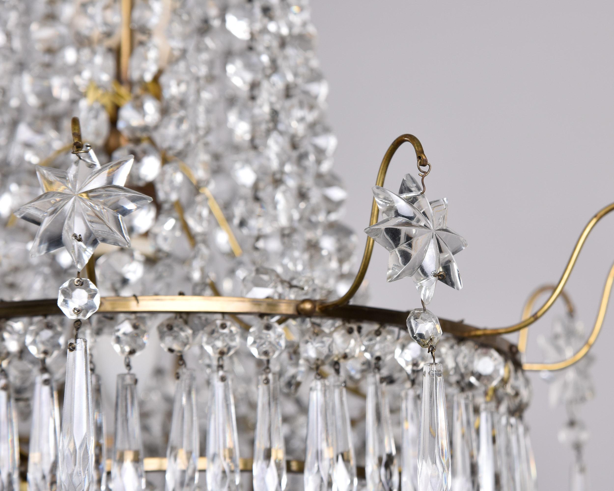 Lampadario a cascata svedese alto di inizio XX secolo, interamente in cristallo in vendita 8