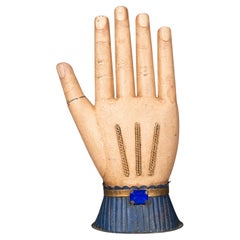 A.I.C., début du 20e siècle. Enseigne de magasin d'un fabricant de gants Toleware c.1940