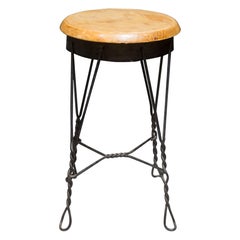 Kleiner Hocker mit gedrehtem Draht, frühes 20. Jahrhundert, ca. 1940