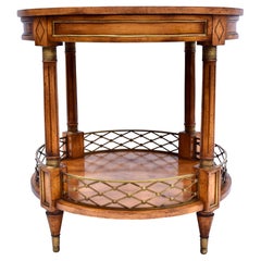 Mesa auxiliar o de centro redonda de dos niveles de principios del siglo XX por Beacon Hill Furniture