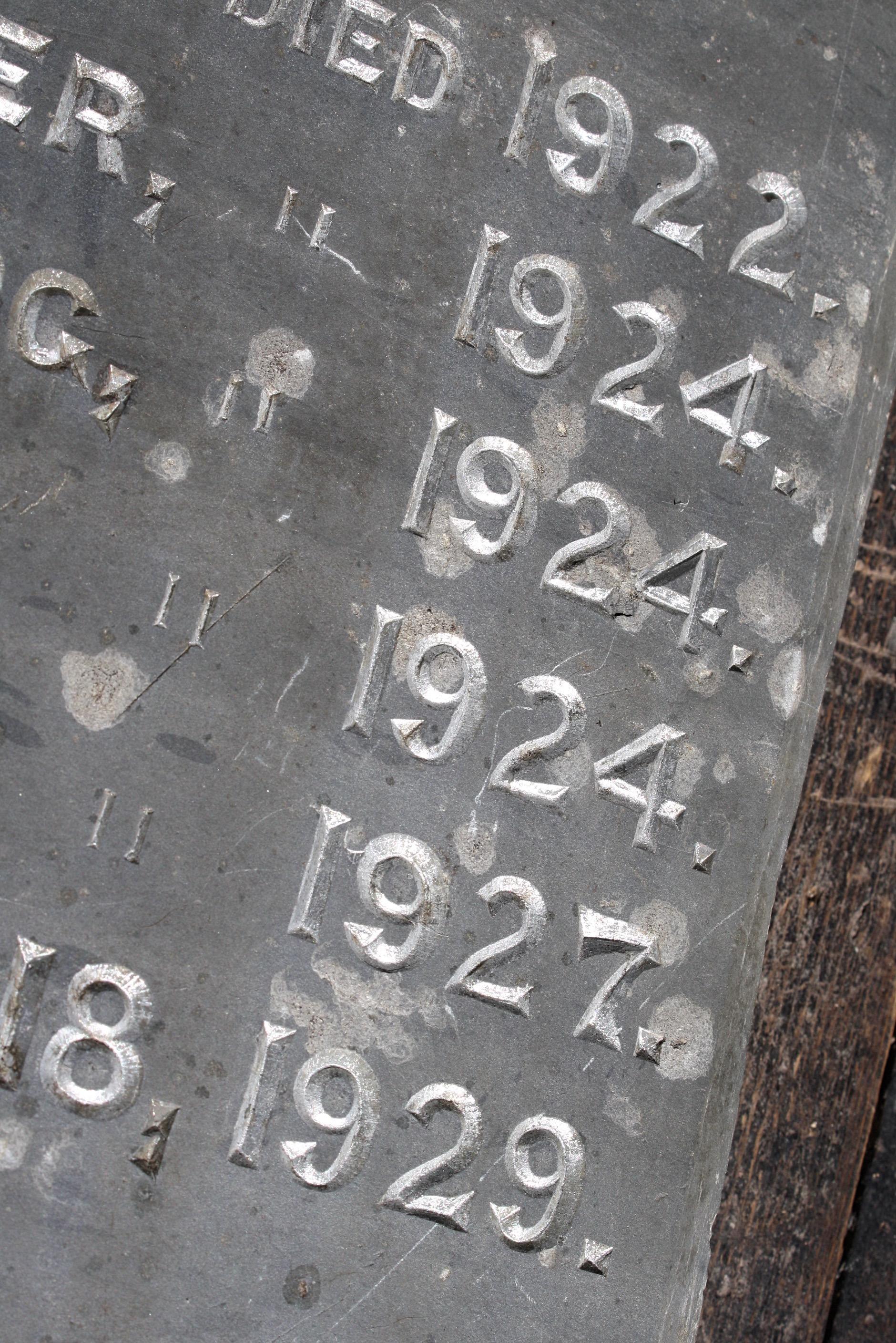 Early 20th C Welsh Slate Dog Grave Marker Tomb Stone Memento Mori  3