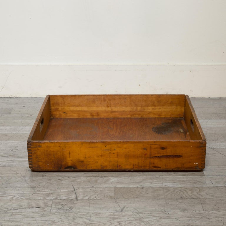 Early 20th Century Wooden Baker's Bread Tray with Dovetail Joints at