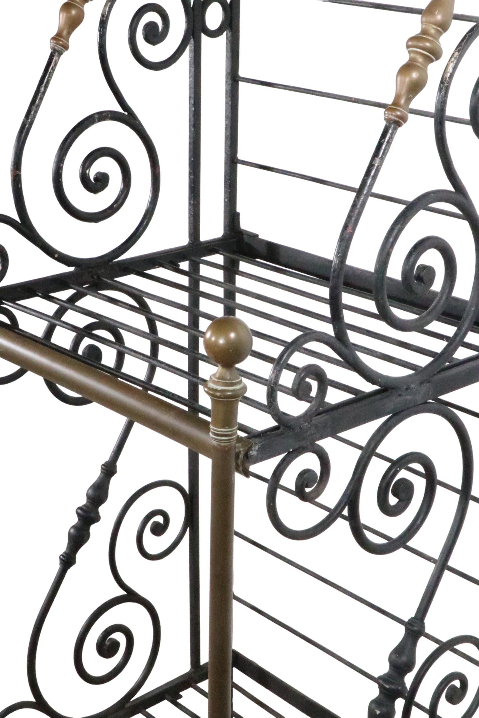 Early 20th Century Wrought Iron and Brass  French Bakers Rack Wrought For Sale 3