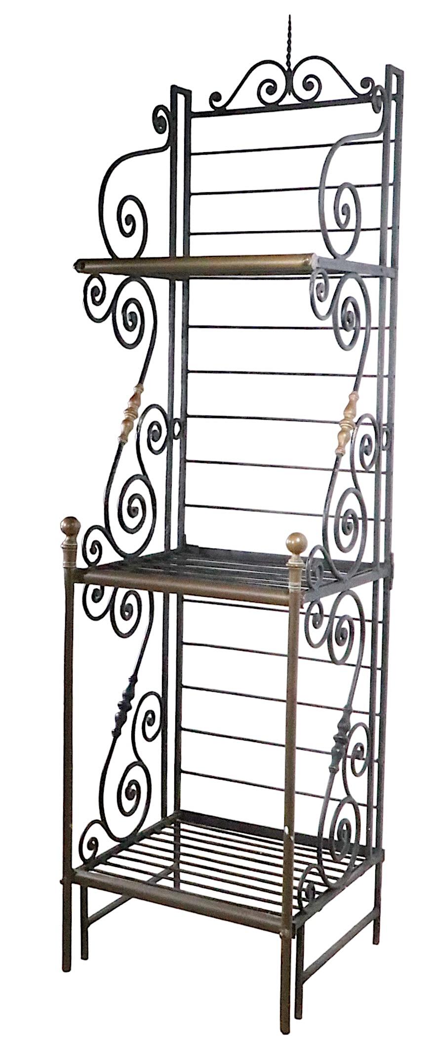 Early 20th Century Wrought Iron and Brass  French Bakers Rack Wrought In Good Condition For Sale In New York, NY