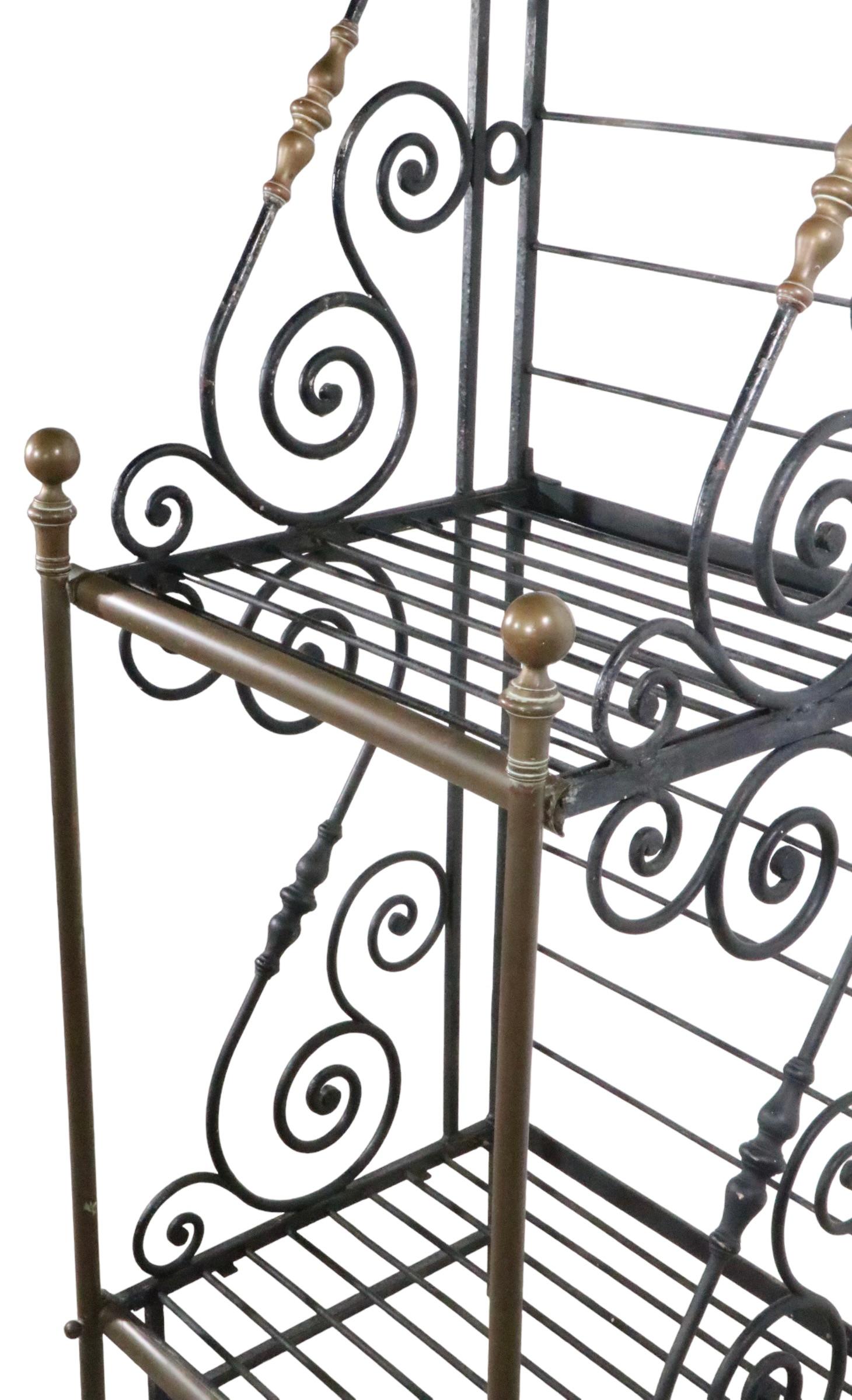 Early 20th Century Wrought Iron and Brass  French Bakers Rack Wrought For Sale 2
