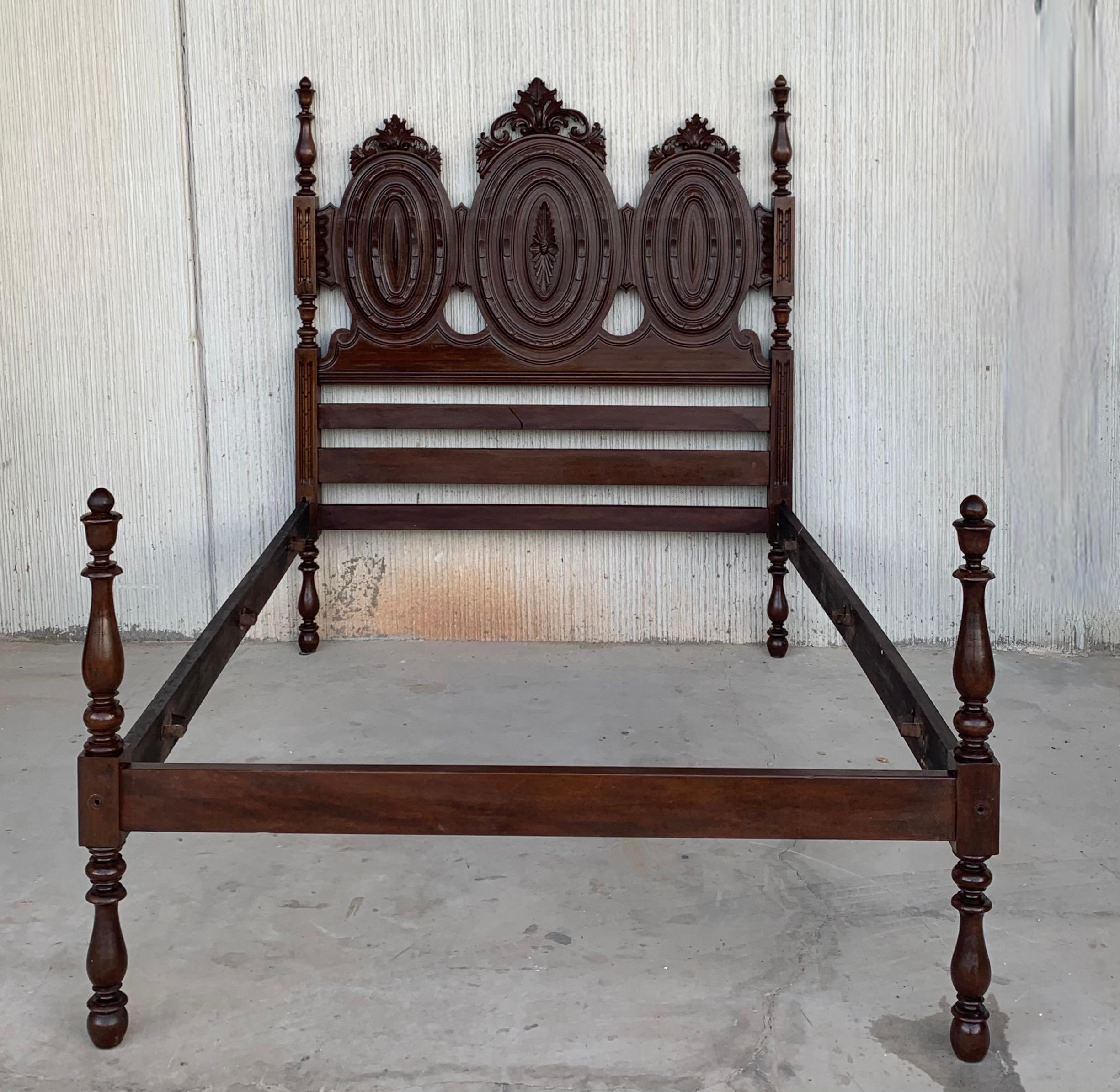 19th century Baroque bed, original Lisbon bed

This Queen size 4-poster bed is hand carved with elaborate details, spiral turned post, 3D open spiral twist spindles, and Moorish details represented by the repetition of arches. It is carved and