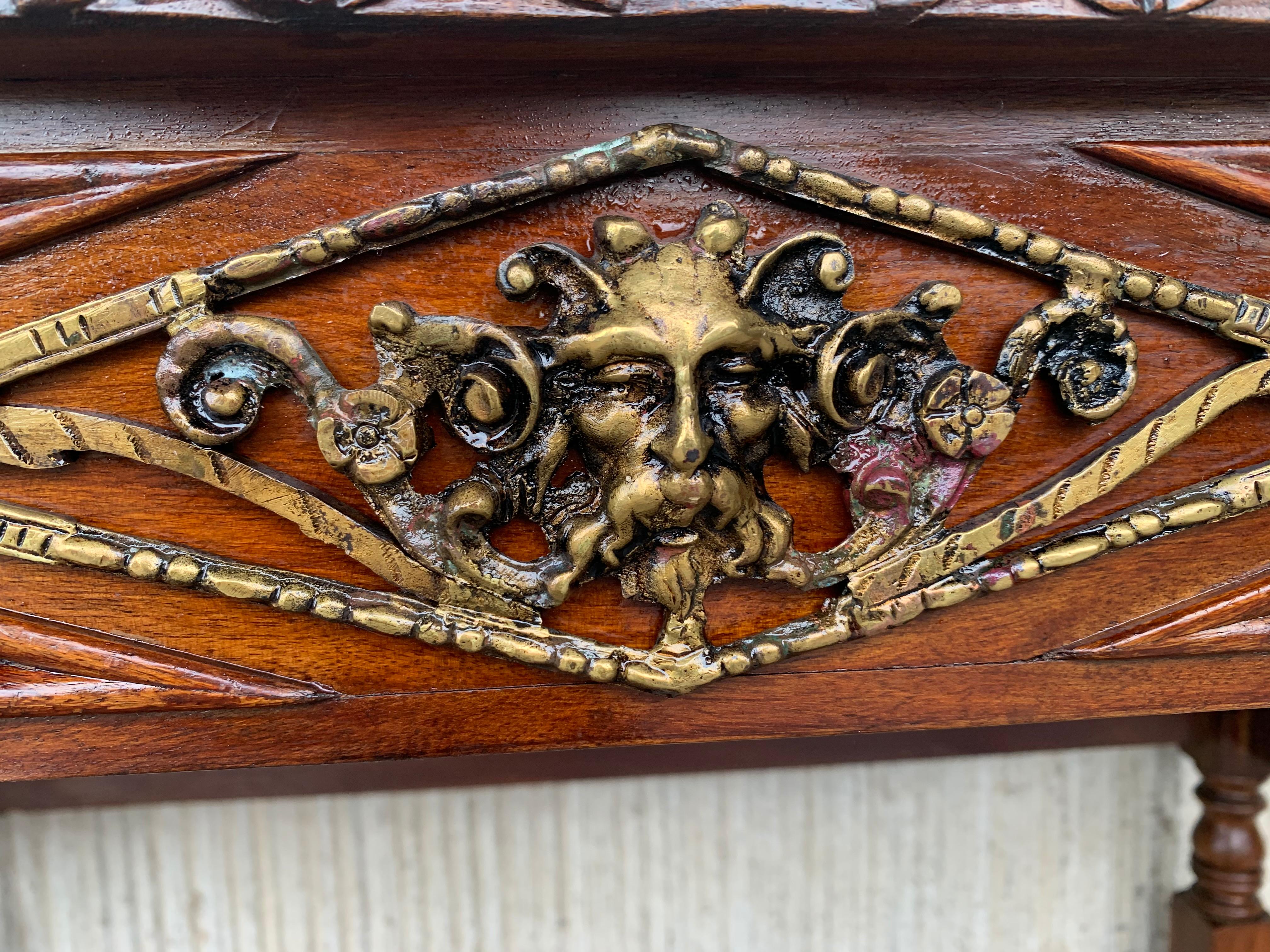 Early 20th Carved Walnut Side Table with One Drawer and Bronze Mounts For Sale 7