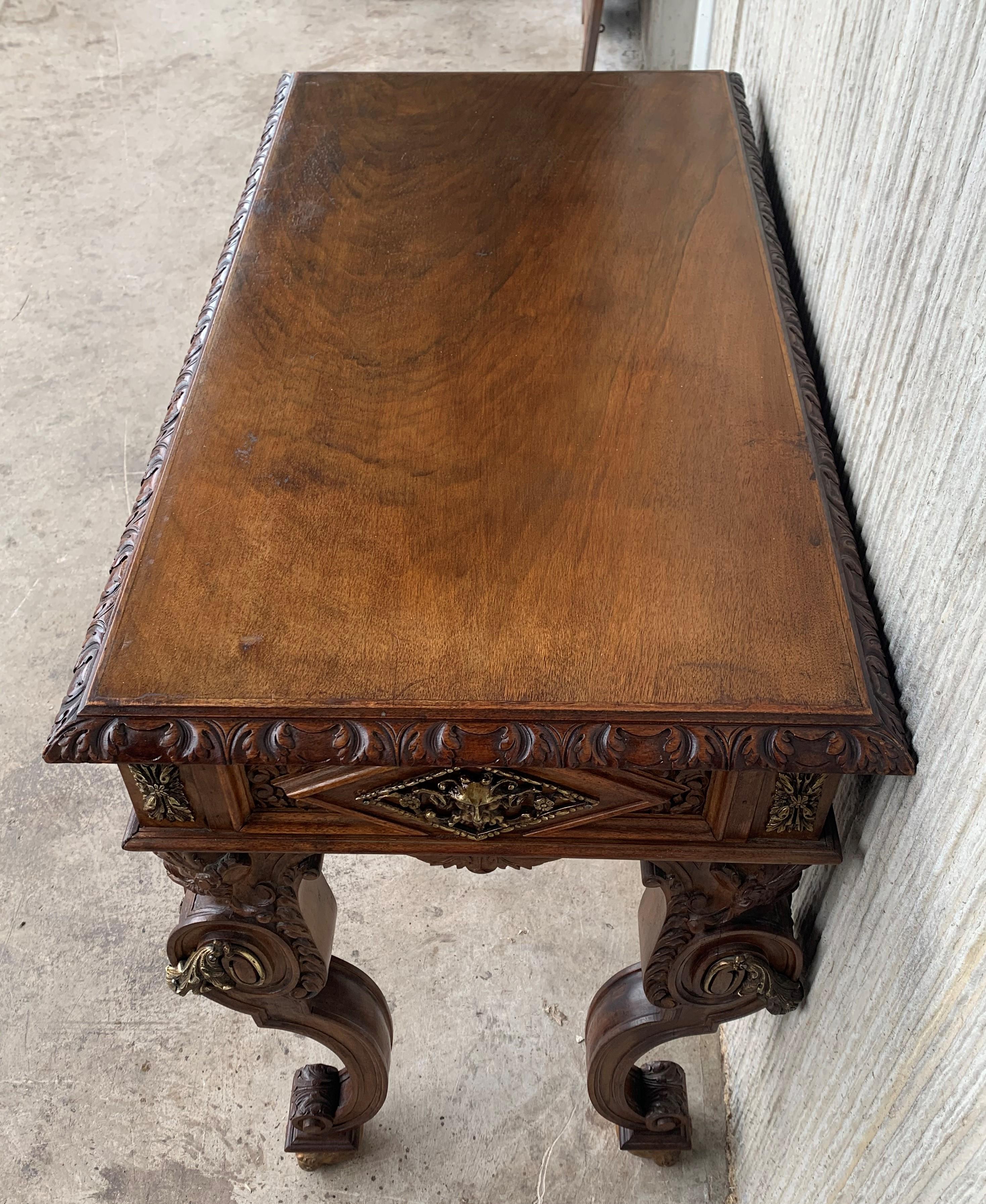Early 20th Carved Walnut Side Table with One Drawer and Bronze Mounts For Sale 1