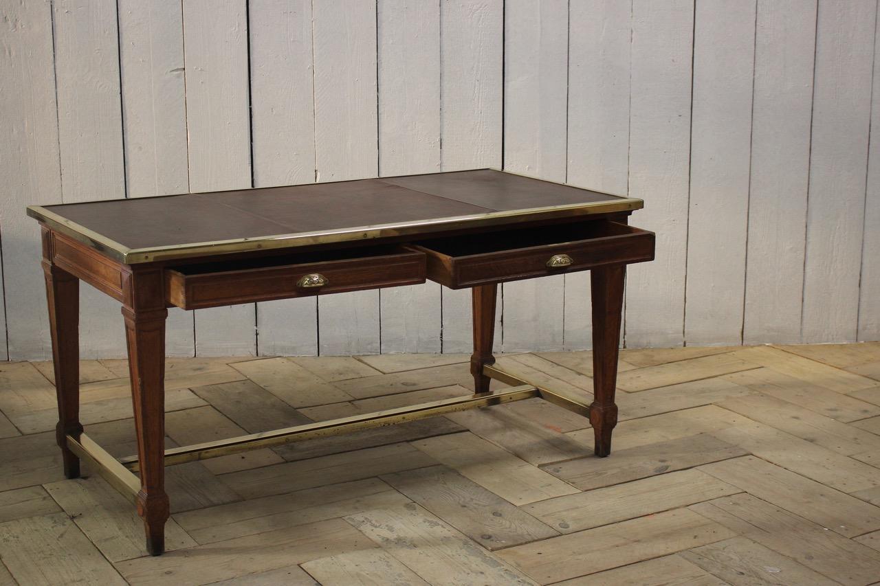 Early 20th Century French “Bank of France“ Oak Desk In Good Condition In Gloucestershire, GB