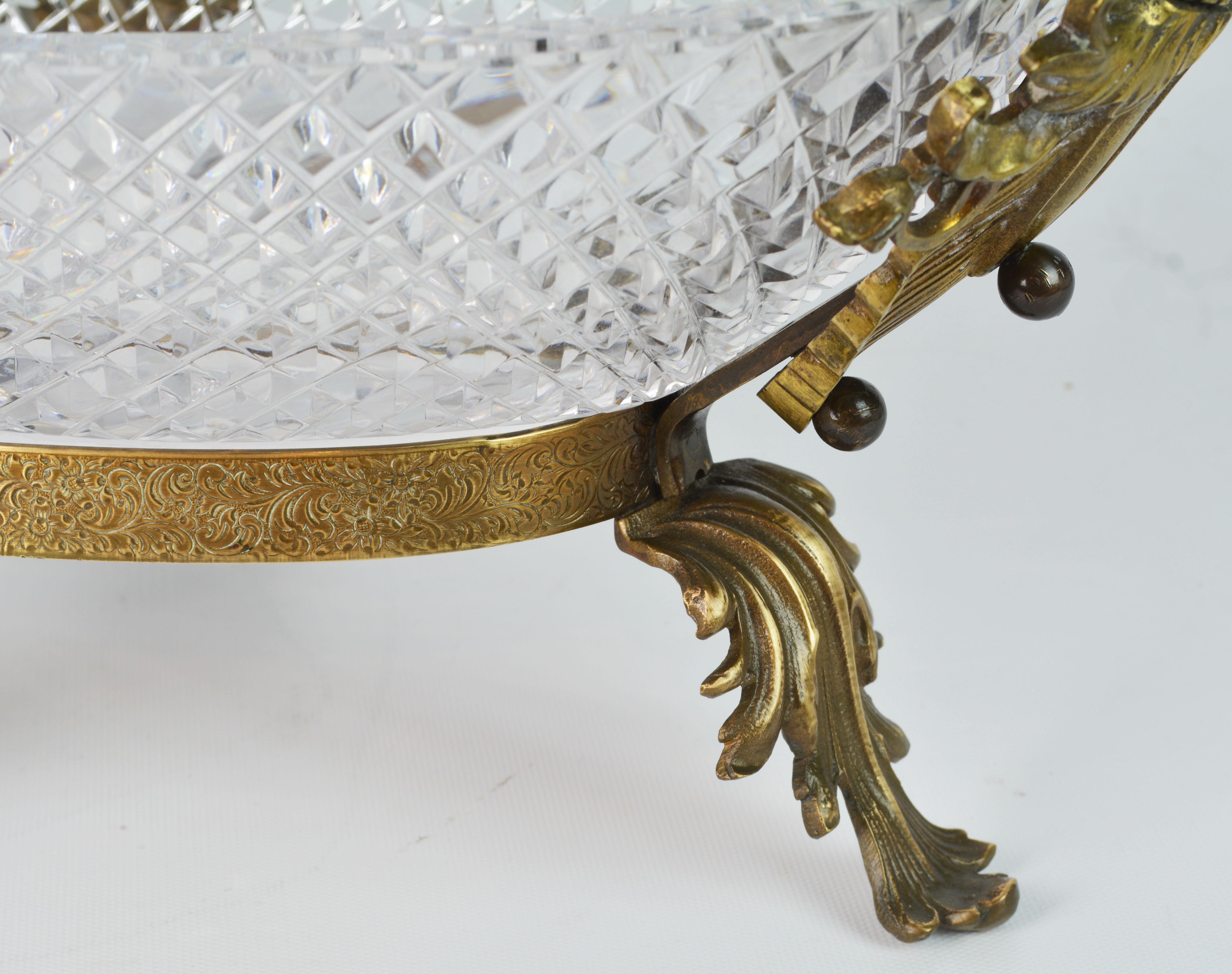Early 20th Century French Bronze and Cut Crystal Center Bowl with Handles 1