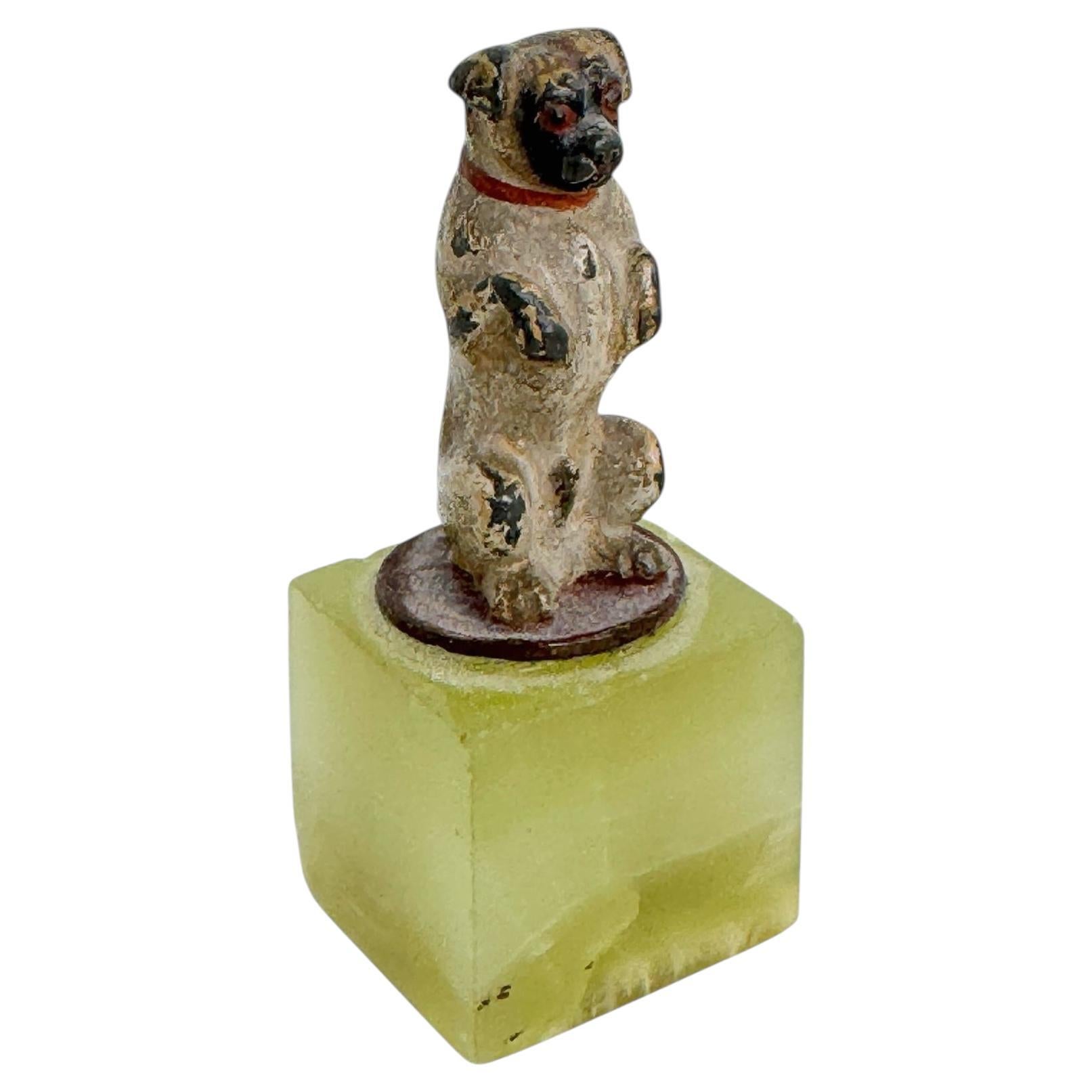 Frühes 20. Jahrhundert Mops Österreichische Vienna Bronze Miniatur Figur auf Marmorsockel im Angebot