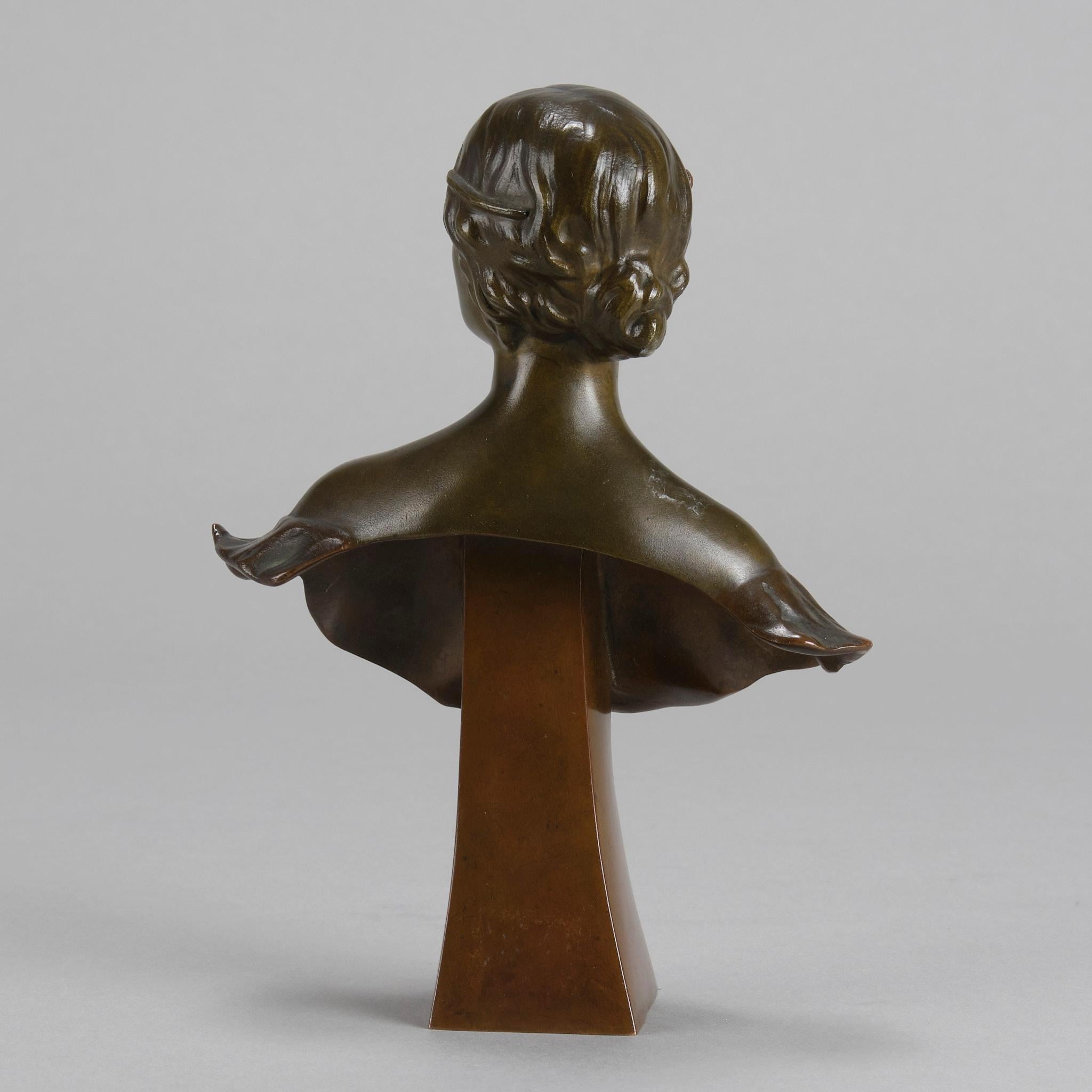 Moulage Buste en bronze français du début du 20e siècle intitulé Art Nouveau par Alexandre Caron en vente