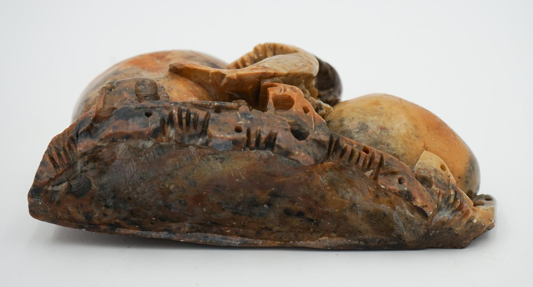 Britannique DÉCORATIVE EN PIERRE DE SAVON ORIENTALE CHINOISE DE LA PREMIÈRE ANNEE DU 20e SIÈCLE Sculptée à la main 2 POTS en vente