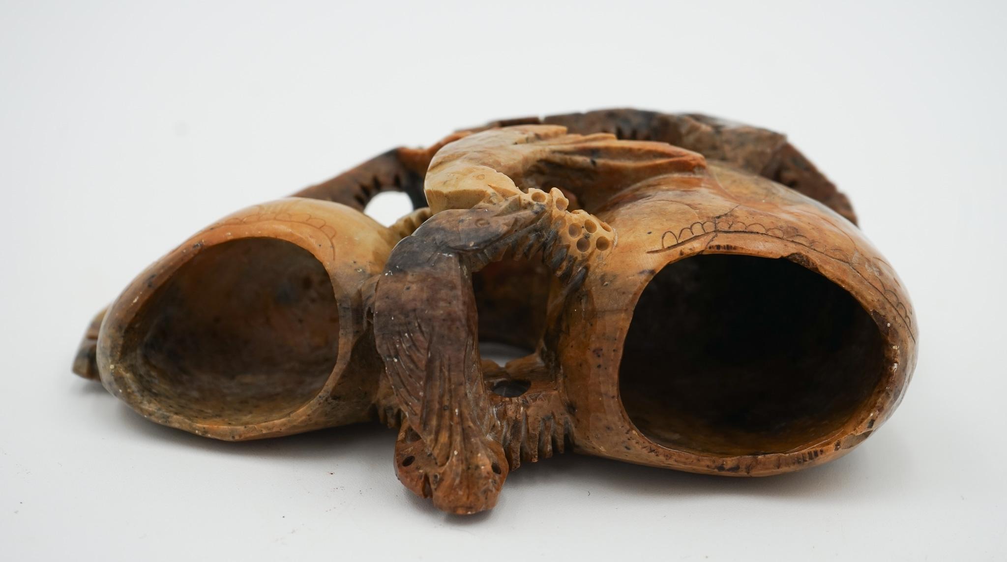 Fait main DÉCORATIVE EN PIERRE DE SAVON ORIENTALE CHINOISE DE LA PREMIÈRE ANNEE DU 20e SIÈCLE Sculptée à la main 2 POTS en vente