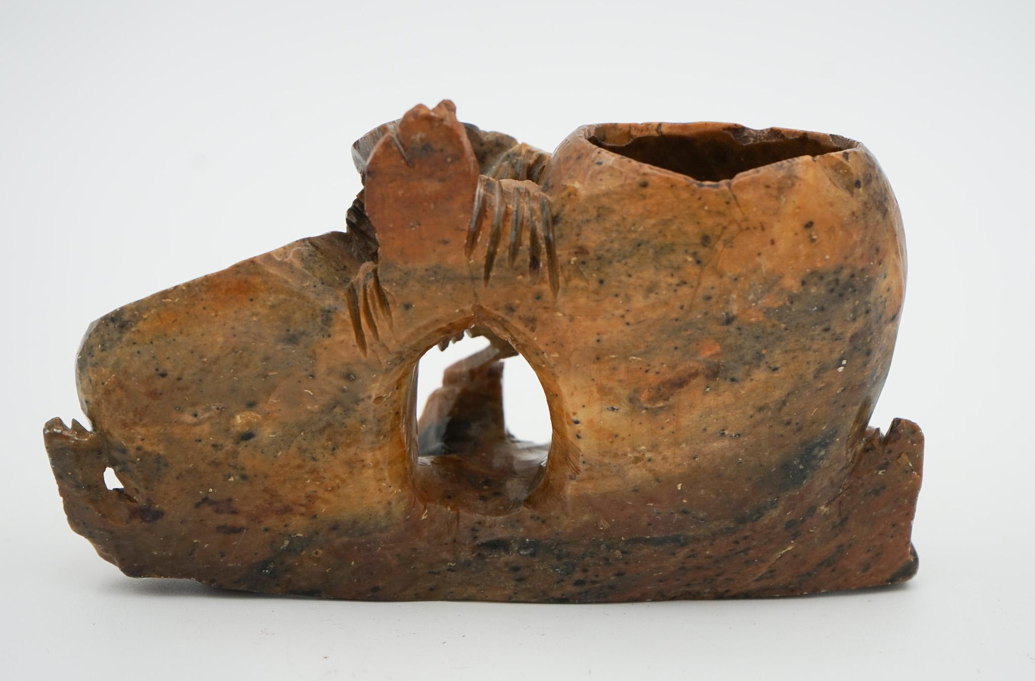 DÉCORATIVE EN PIERRE DE SAVON ORIENTALE CHINOISE DE LA PREMIÈRE ANNEE DU 20e SIÈCLE Sculptée à la main 2 POTS Bon état - En vente à Pulborough, GB