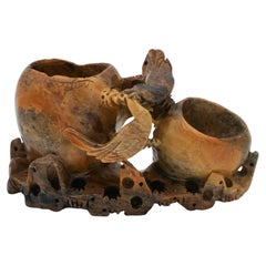 EARLY 20TH CENTRY ORIENTAL CHiNESE HAND CARVED SOAPSTONE DECORATIVE 2 POTS