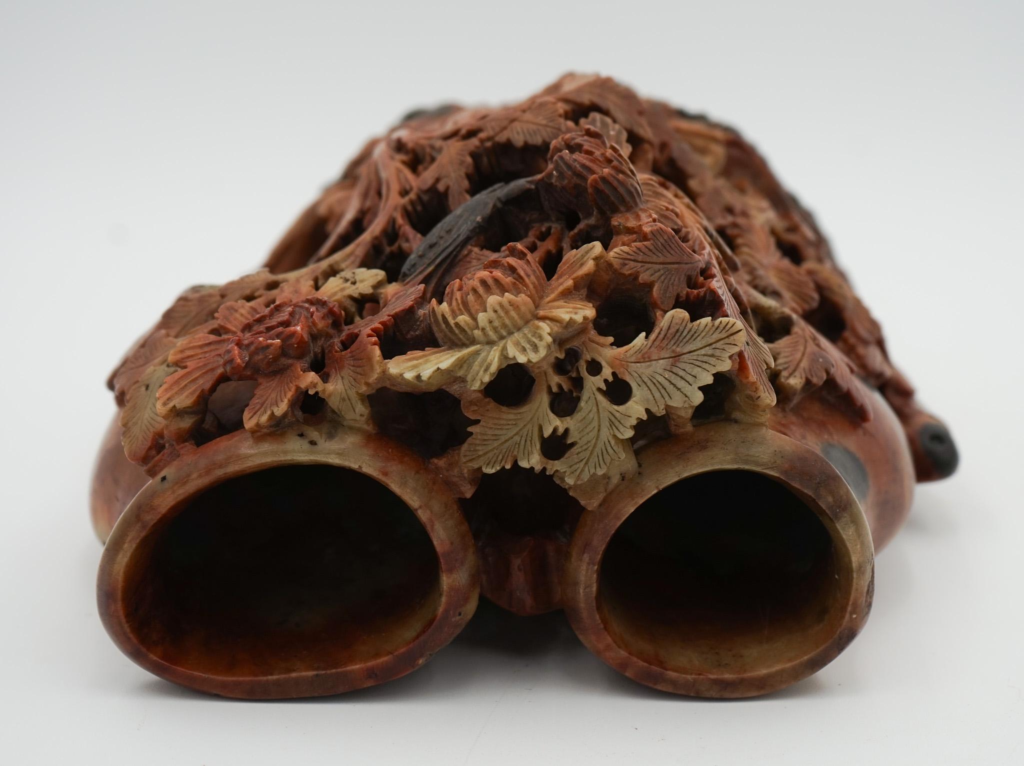 Stéatite Vases décoratifs en pierre à savon ORIENTALE CHINOISE du début du 20e siècle, sculptés à la main en vente