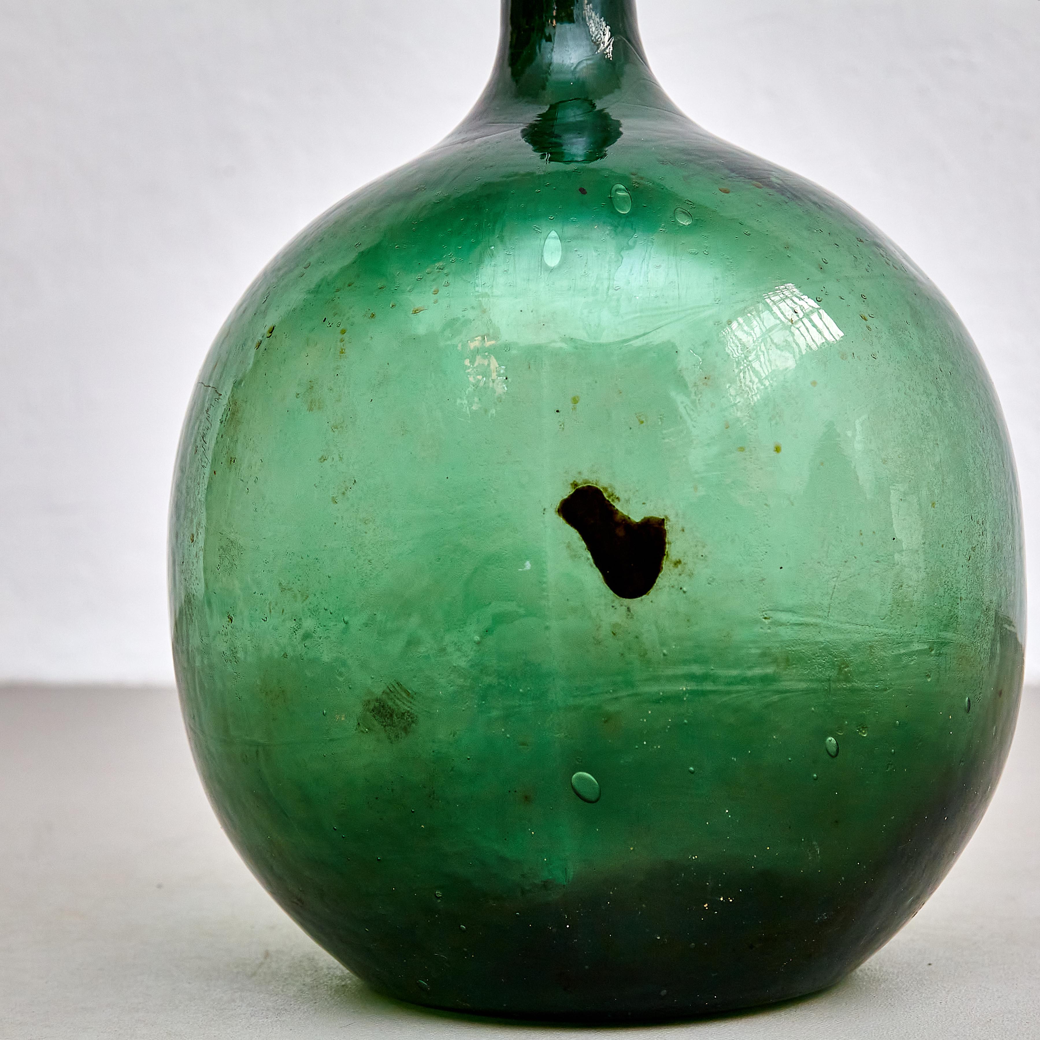 Early 20th Centry Spanish Glass Bottle Vase, circa 1940 3
