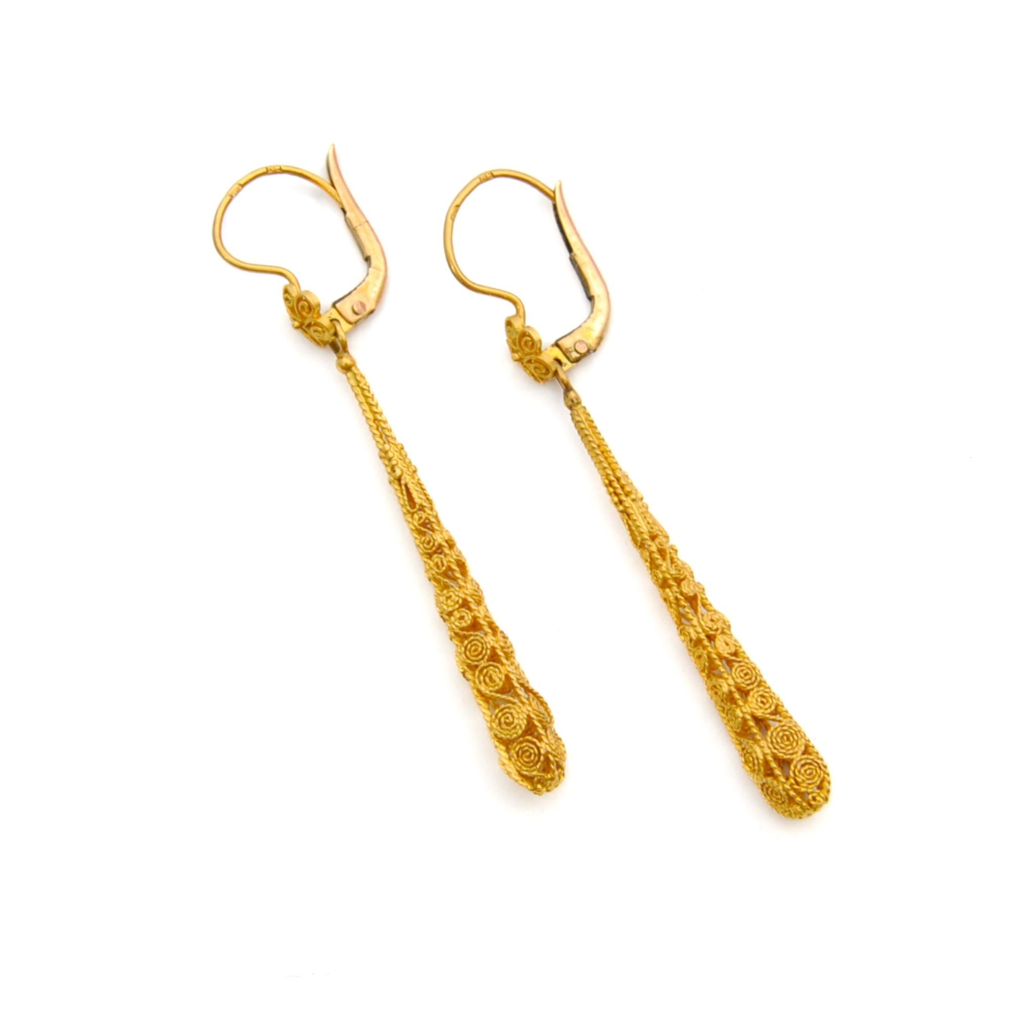 Antique 14K Yellow Gold Filigree Dangle Earrings For Sale 1