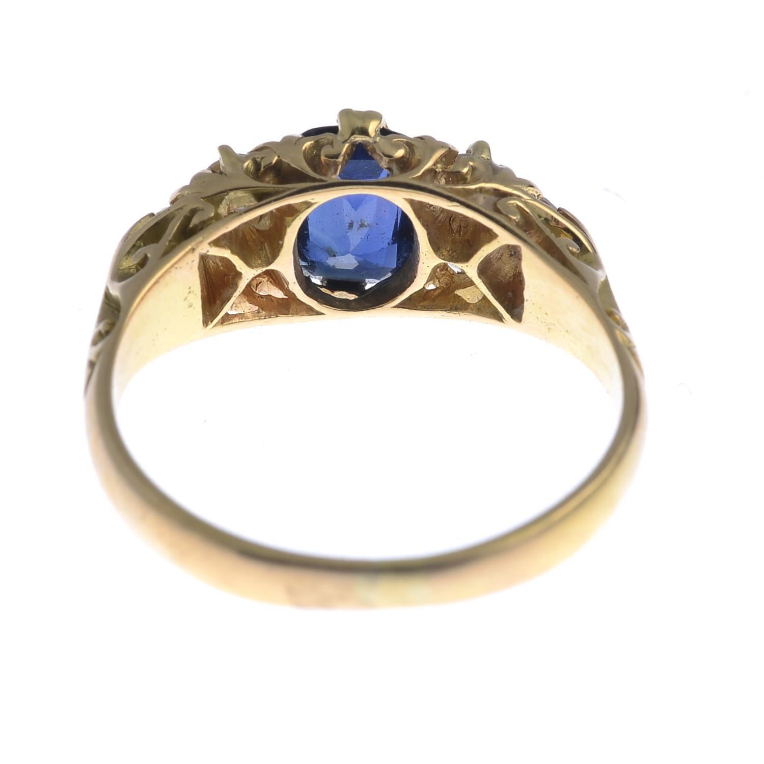 Edwardian Early 20th Century 18 Carat Gold Sapphire and Diamond Ring For Sale