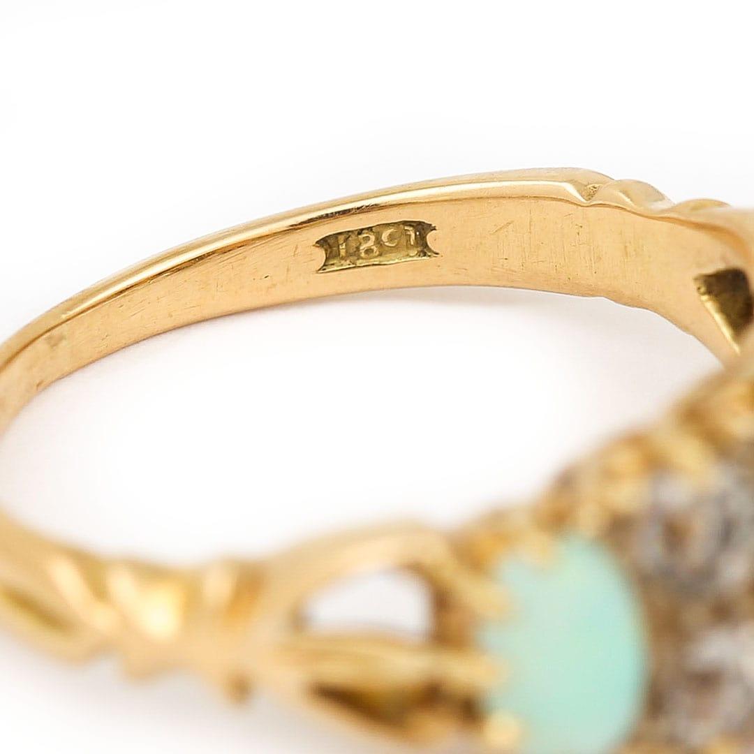 Early 20th Century 18ct Gold, Opal and Diamond Three Stone Ring, Circa 1910 In Good Condition In Lancashire, Oldham