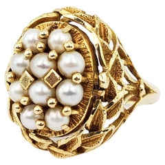 Early 20th Century, 18K Gold Flip Top Ring with Pearls and Coral