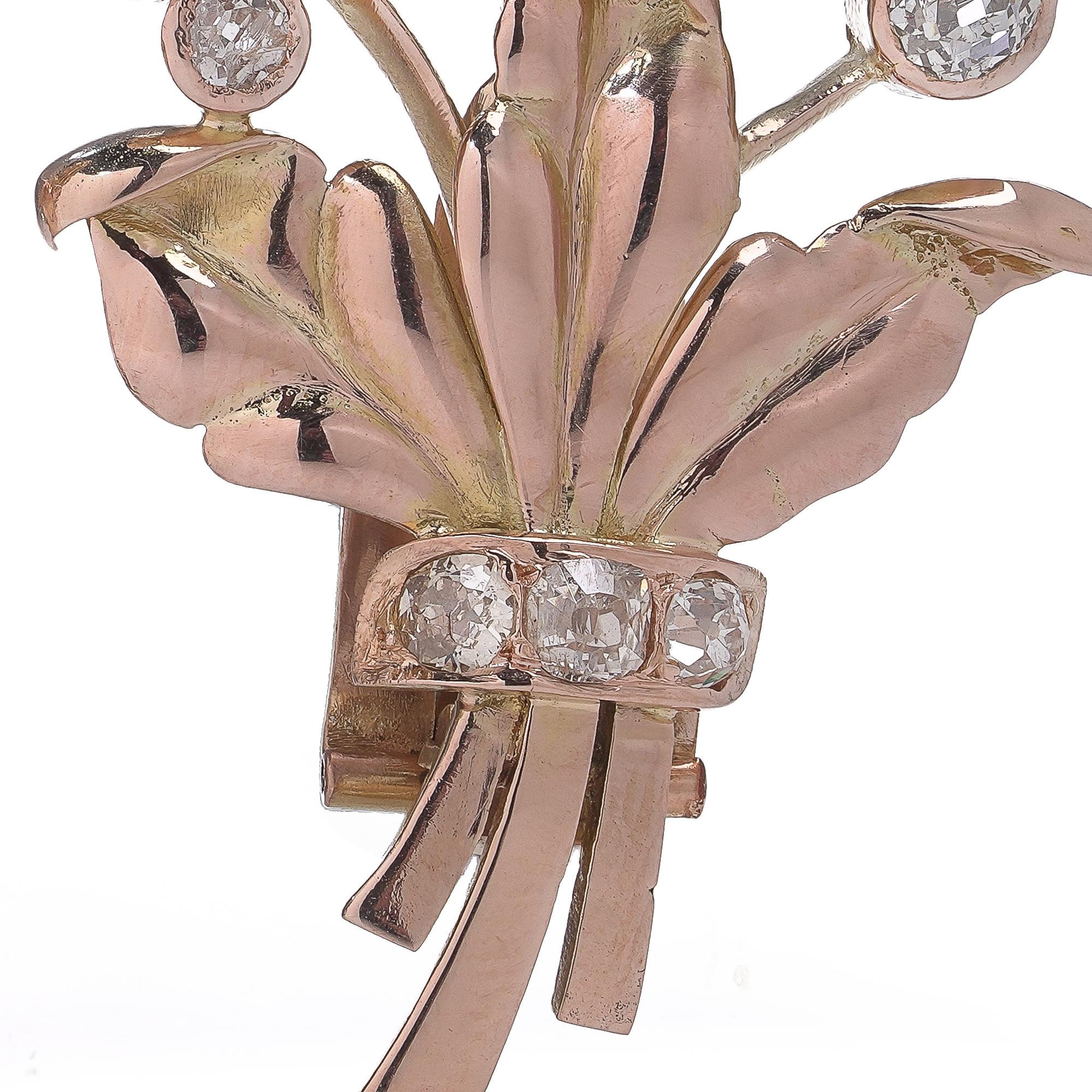 Boucles d'oreilles florales en or 18kt du début du 20ème siècle - 2.8 cts Total Pour femmes en vente