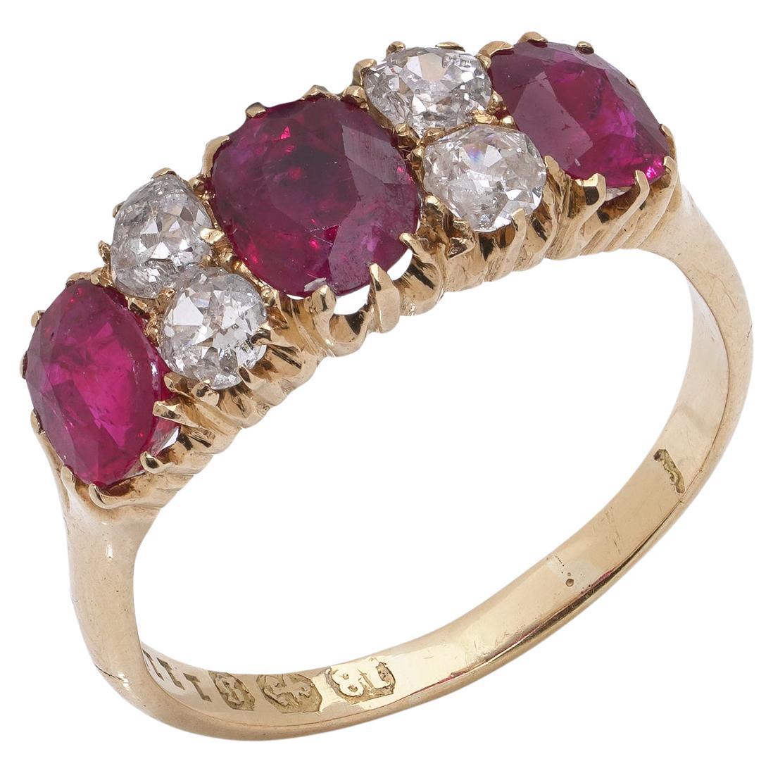 Début du 20ème siècle Bague en or 18kt avec rubis et diamant de taille européenne ancienne en vente