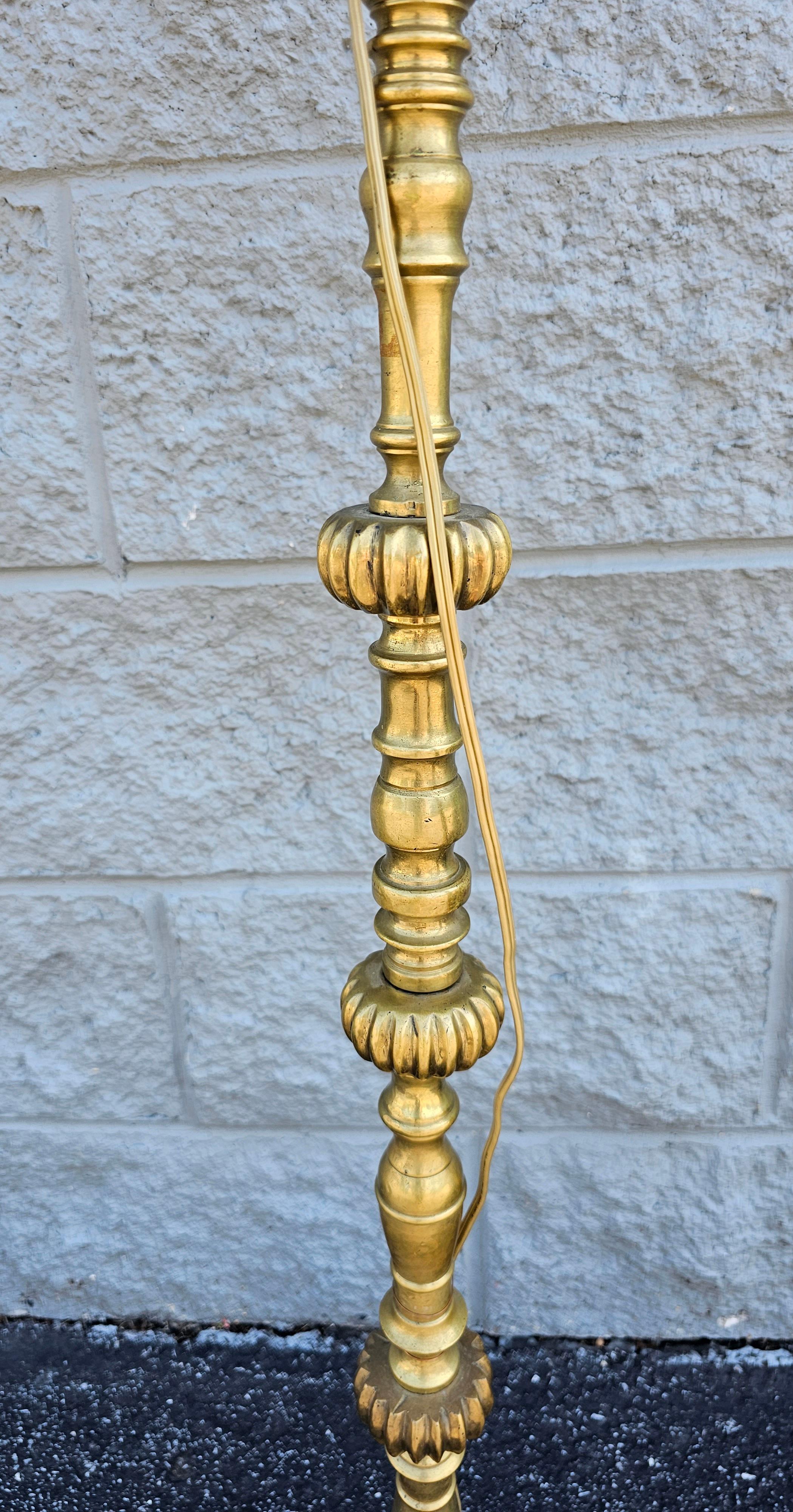 Early 20th Century 27-Light Gothic Cast Brass Floor Lamp Candelabra Torchere  In Good Condition For Sale In Germantown, MD