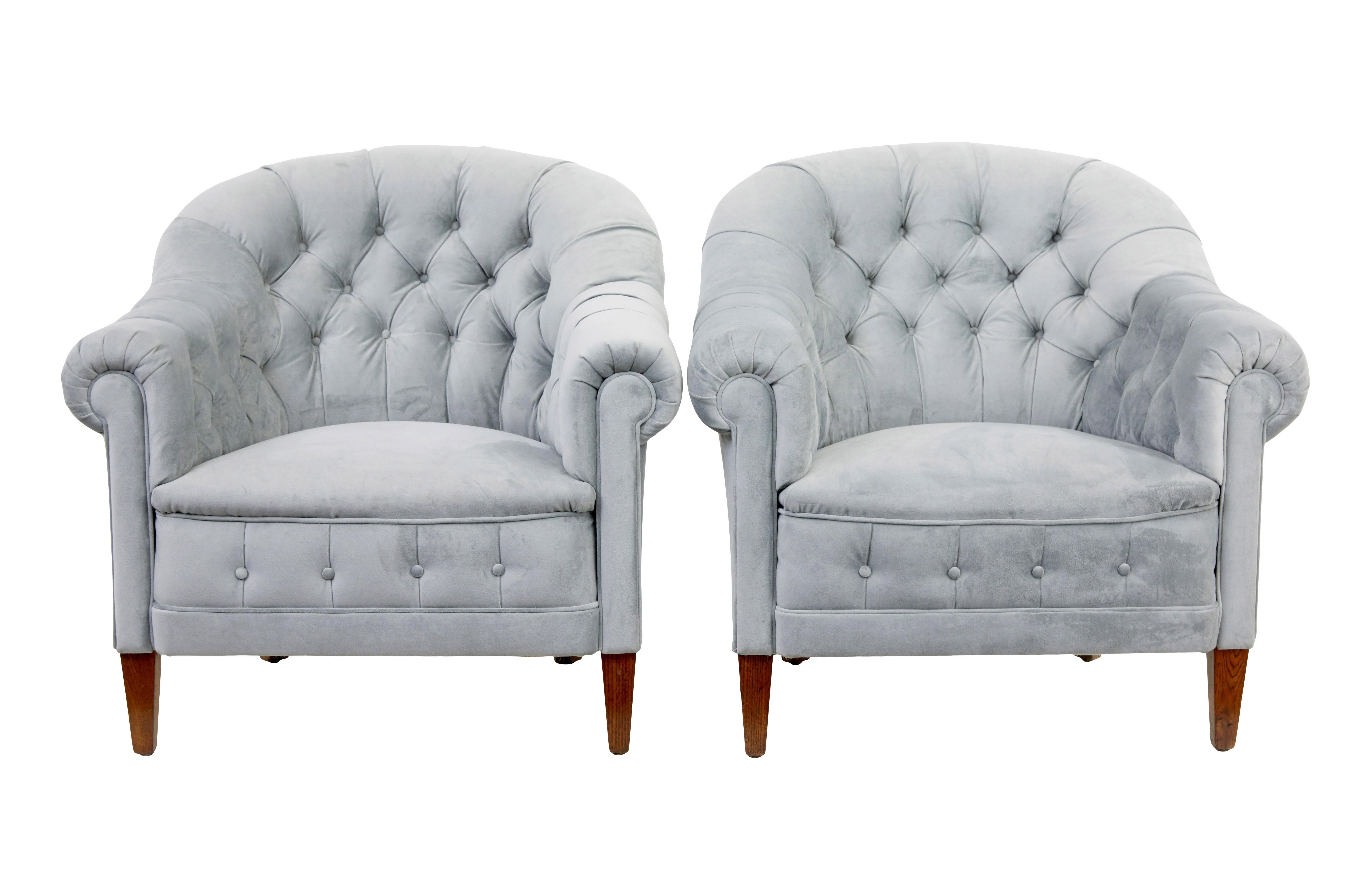 Ensemble de salon 3 pièces à dossier boutonné du début du 20e siècle en vente 2