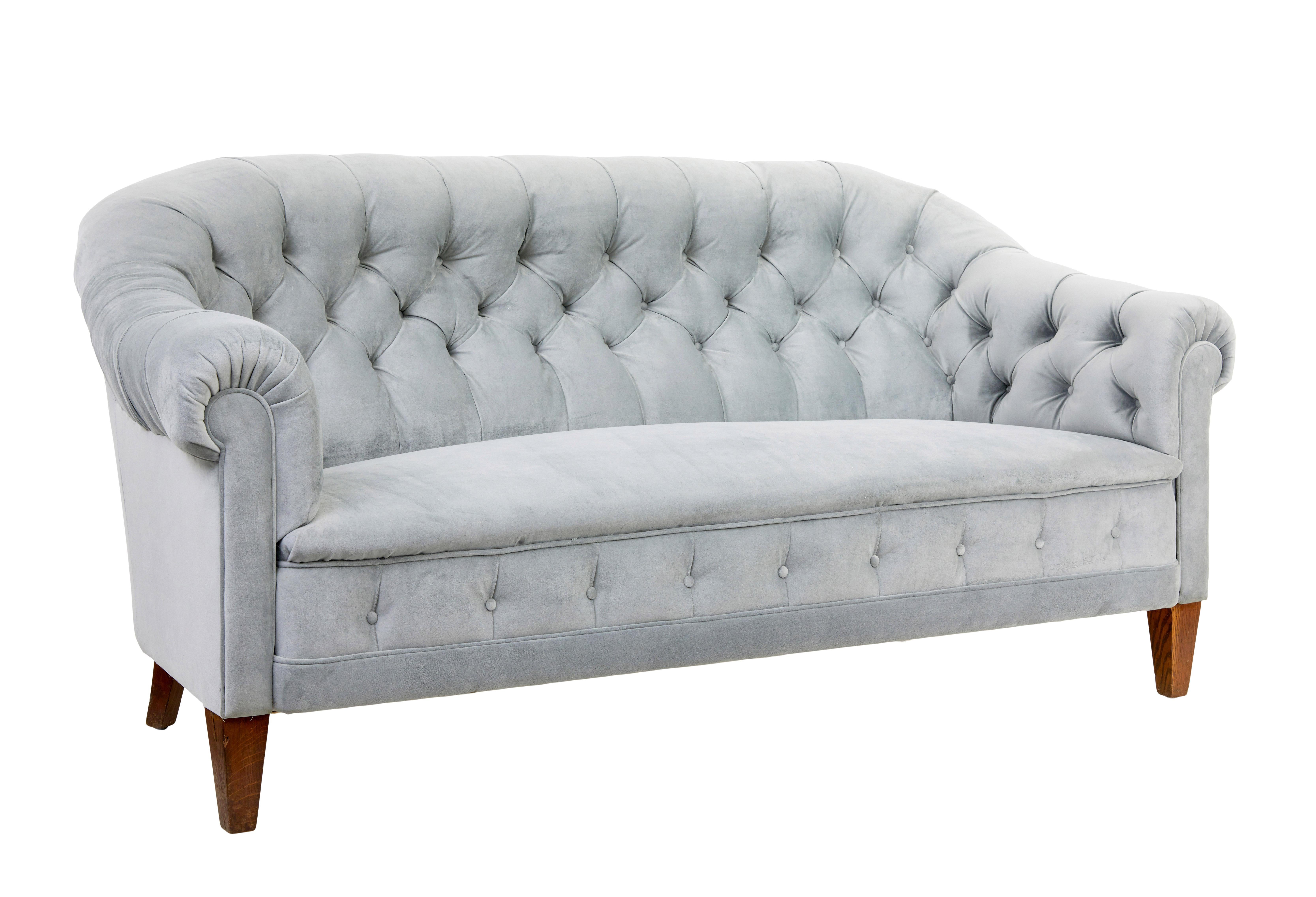 Édouardien Ensemble de salon 3 pièces à dossier boutonné du début du 20e siècle en vente