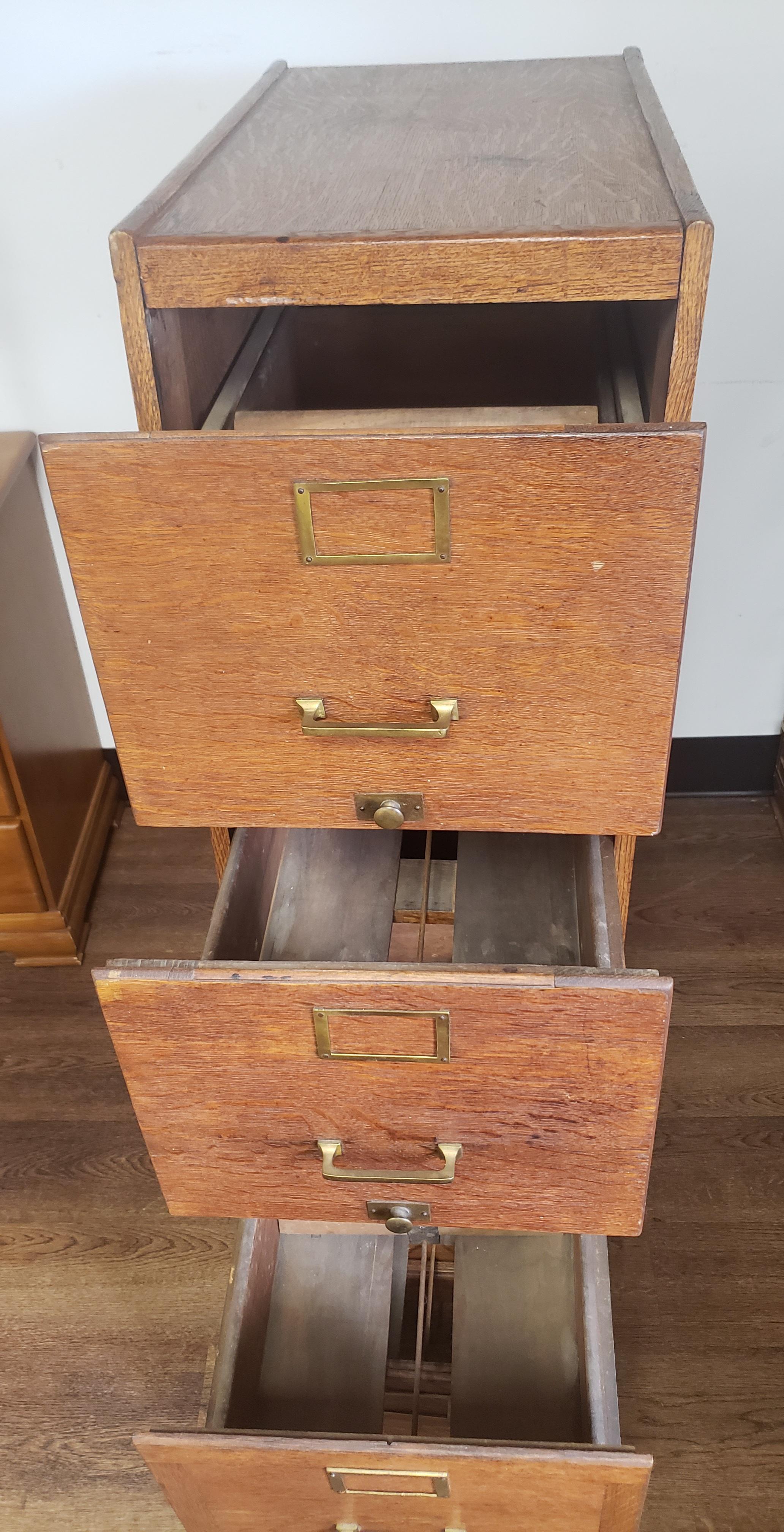 Hand-Crafted Early 20th Century 4-Drawer Oak Filing Cabinet For Sale