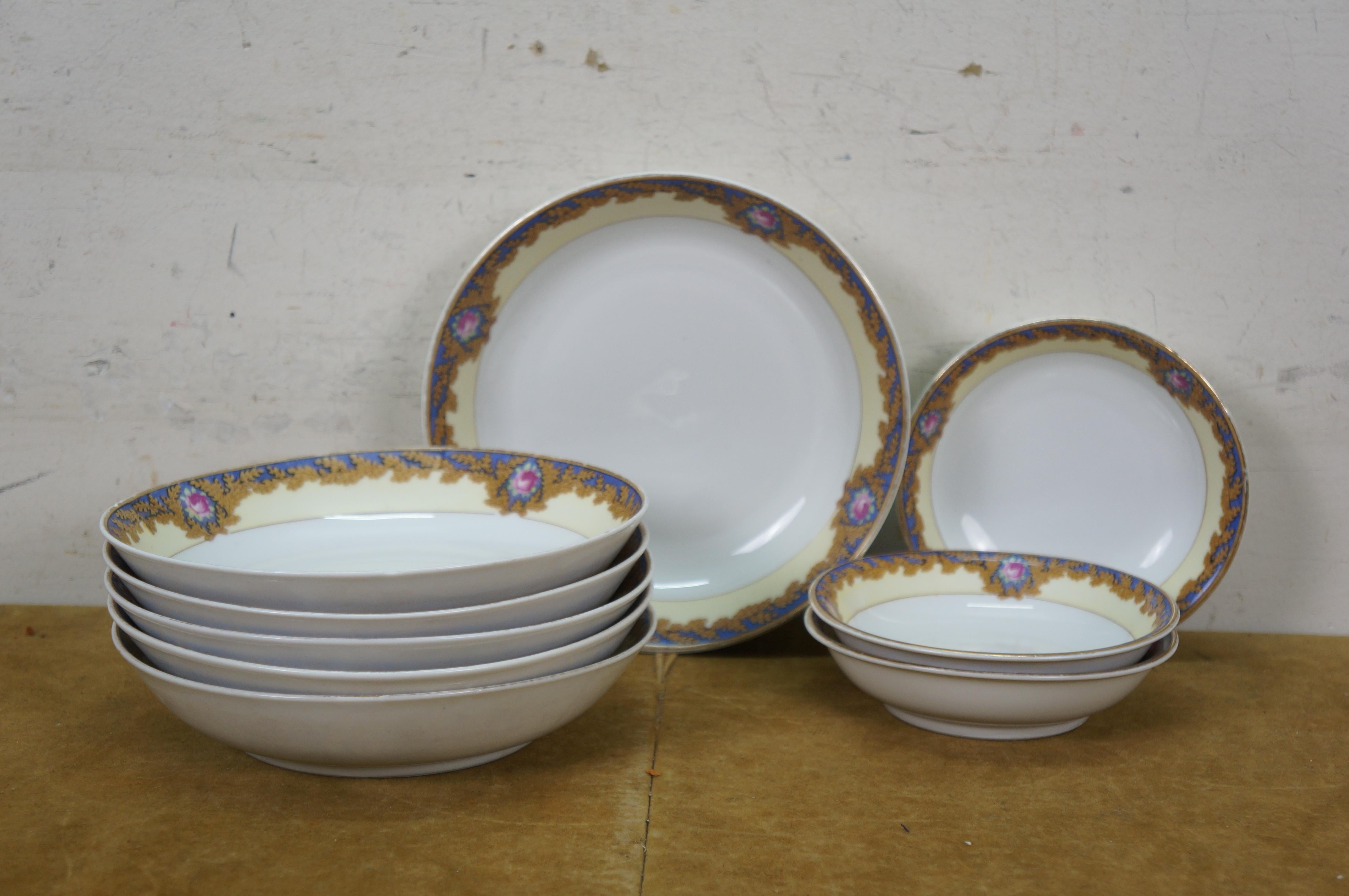 Early 20th Century 68 Pc Royal Bayreuth Beverly Floral Rose Dinnerware China Set For Sale 4