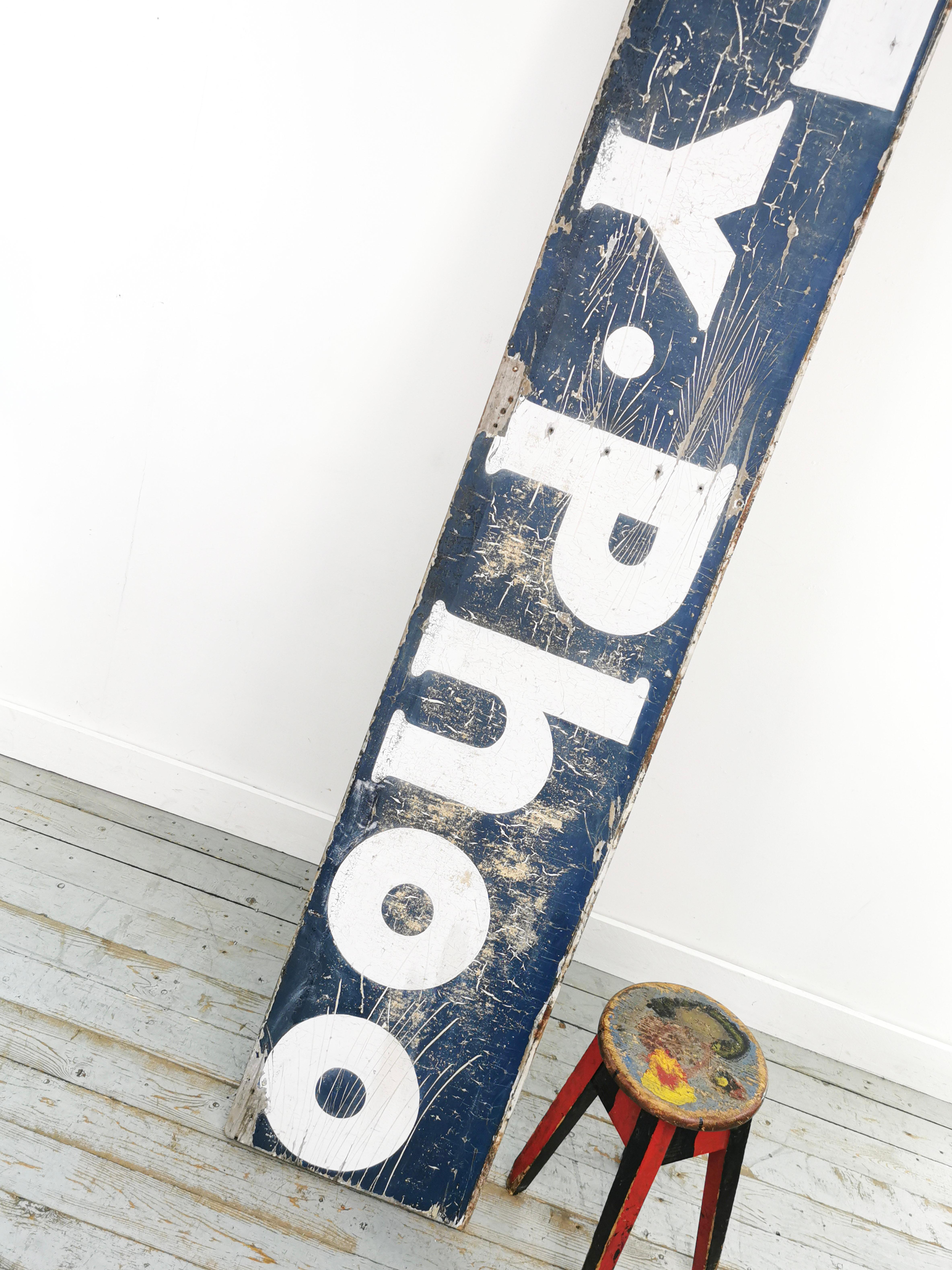 Early 20th Century 9 Foot Reclaimed Advertising Wooden Sign for Typhoo Tea For Sale 9