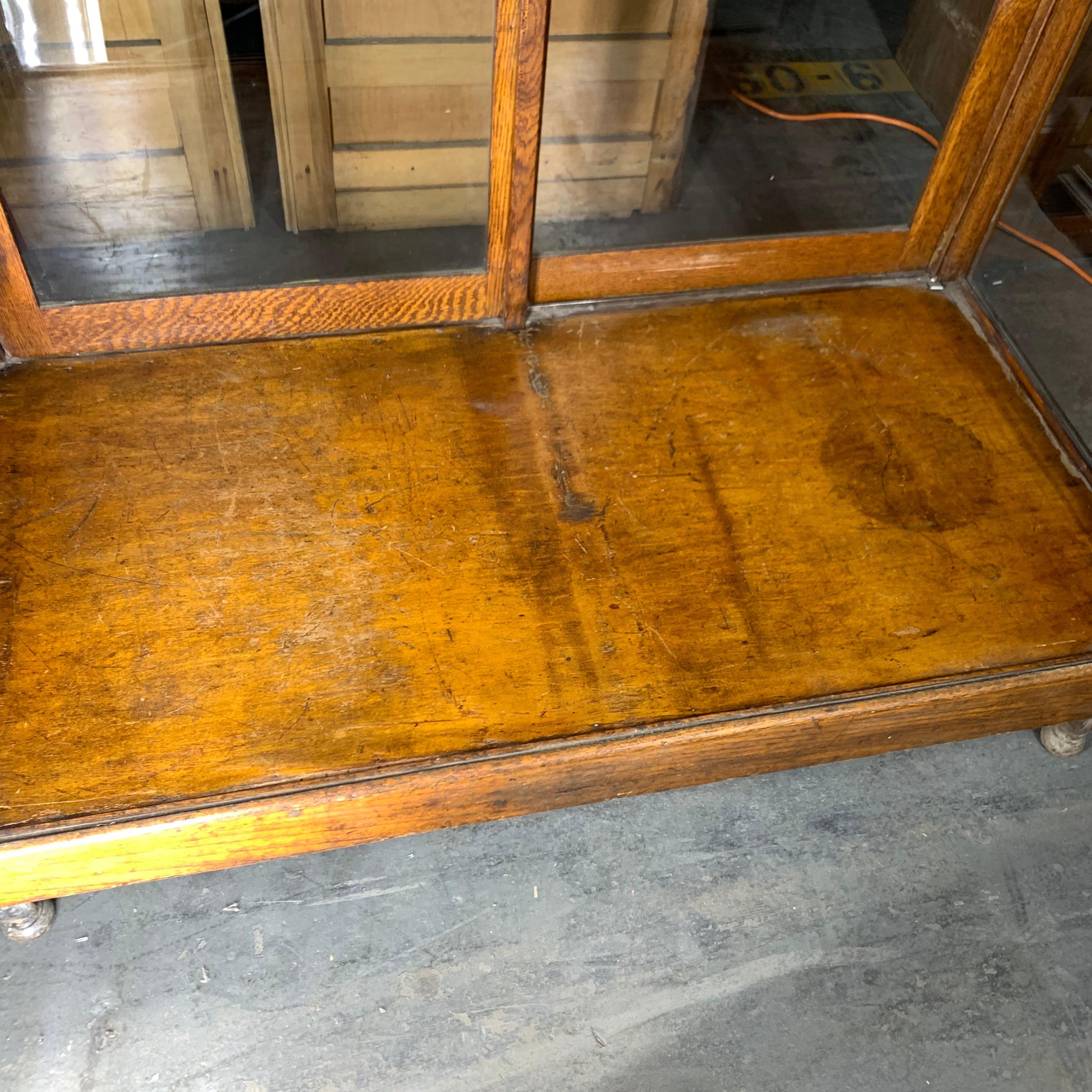 Early 20th Century A N Russel & Sons Wooden Glass Top Display Case Vitrine 12