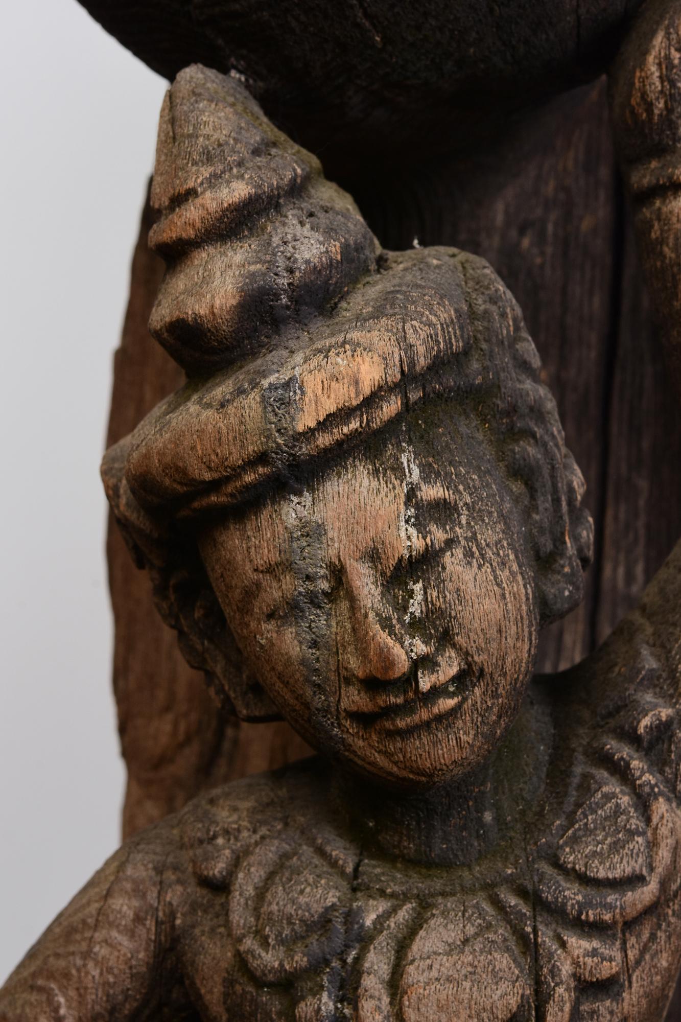 Early 20th Century, A Pair of Antique Burmese Wooden Finial Chofa with Figures For Sale 7