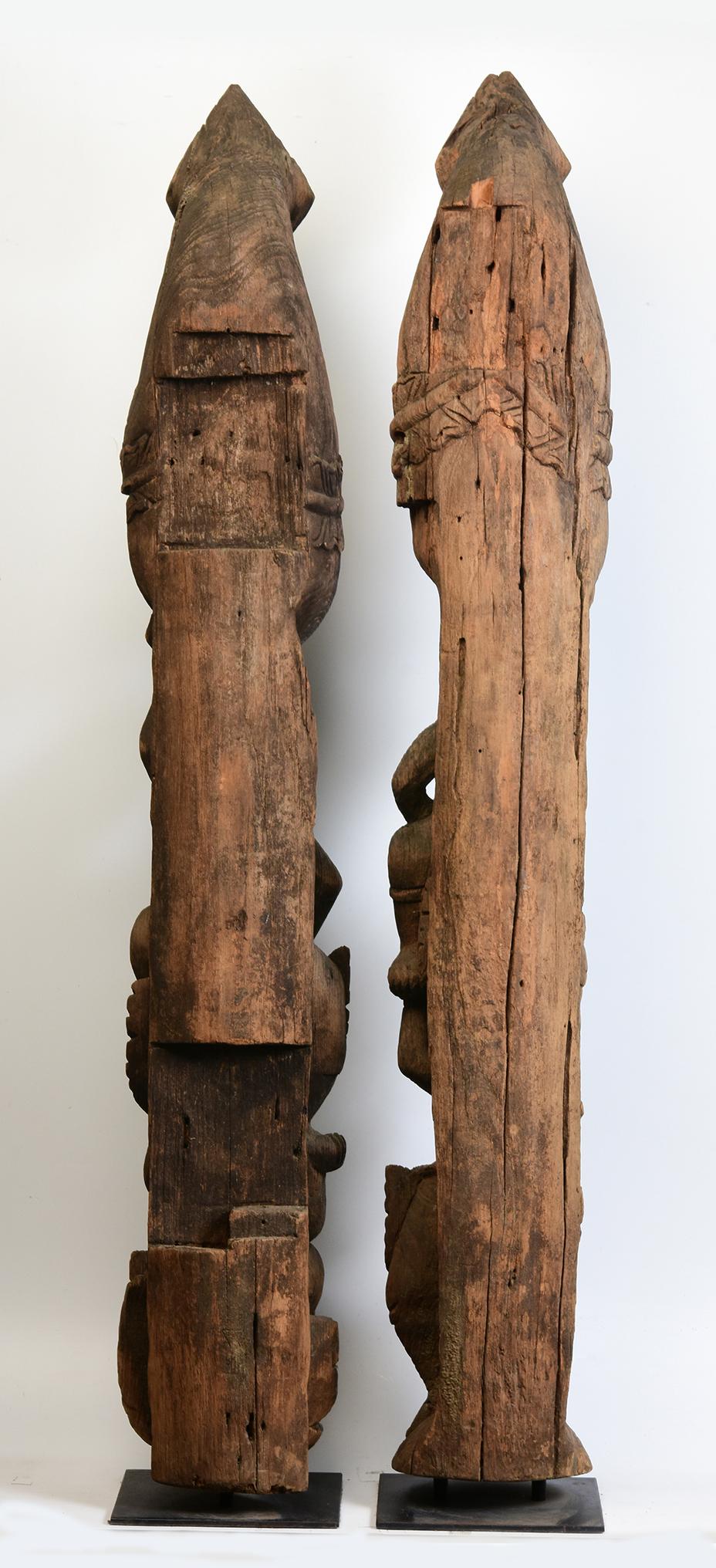 Early 20th Century, A Pair of Antique Burmese Wooden Finial Chofa with Figures For Sale 16