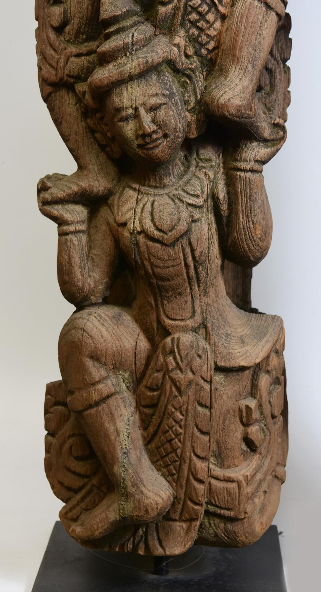 Early 20th Century, A Pair of Antique Burmese Wooden Finial Chofa with Figures For Sale 1