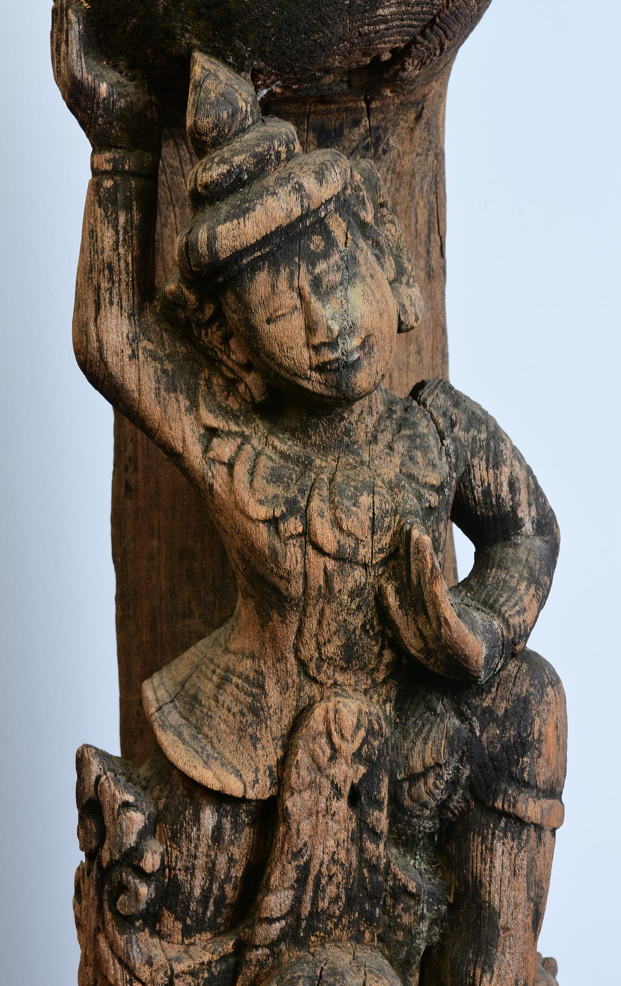 Early 20th Century, A Pair of Antique Burmese Wooden Finial Chofa with Figures For Sale 4