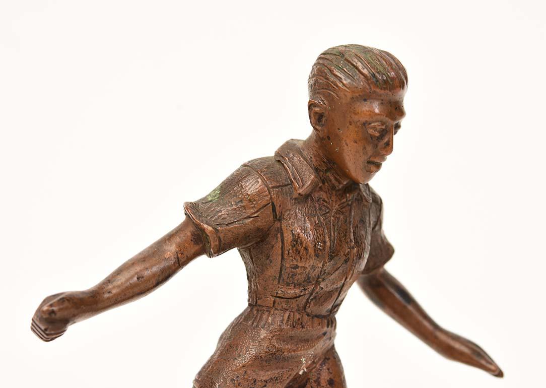 Early 20th Century, A Set of Burmese Bronze Sportsman Figurines For Sale 10