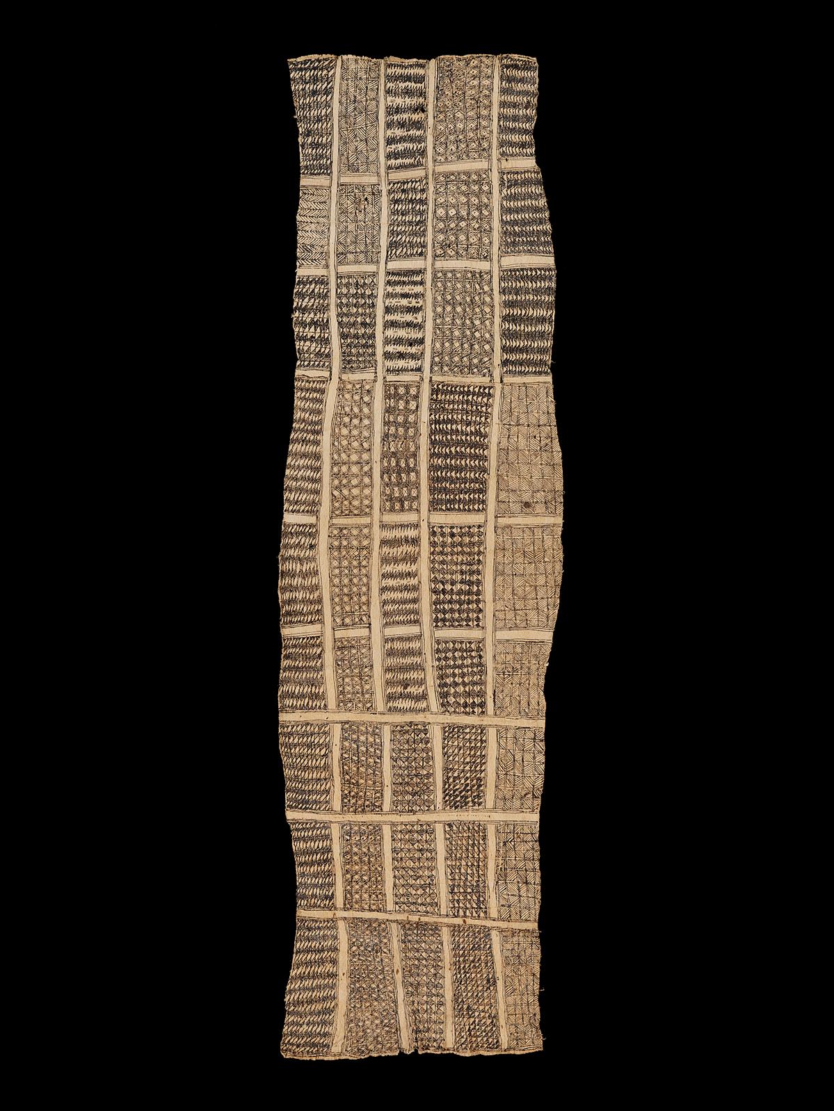 Tribal Early 20th Century Abstract Tapa Headdress, Santa Cruz Island, Solomon Islands For Sale