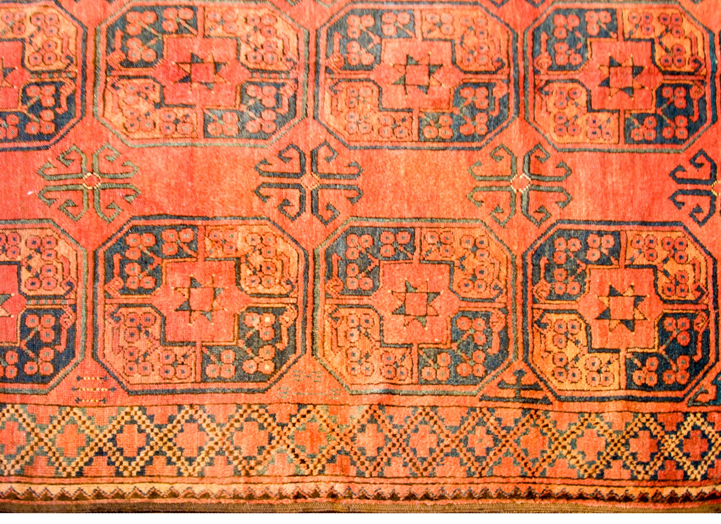 Early 20th Century Afghani Bashir Rug In Good Condition For Sale In Chicago, IL