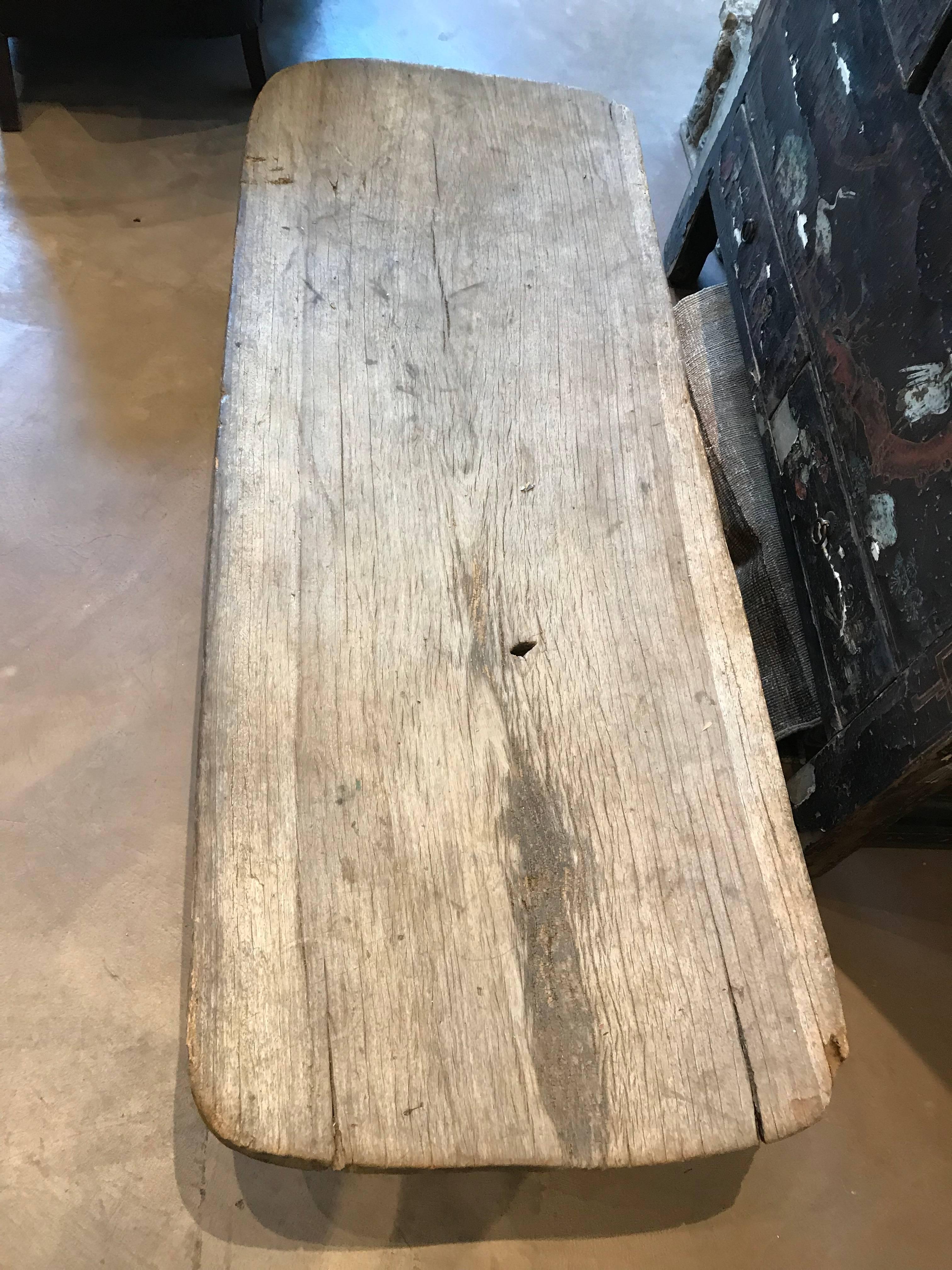 Early 20th Century African Weathered Wooden Bench 'Bed' In Good Condition In Chicago, IL